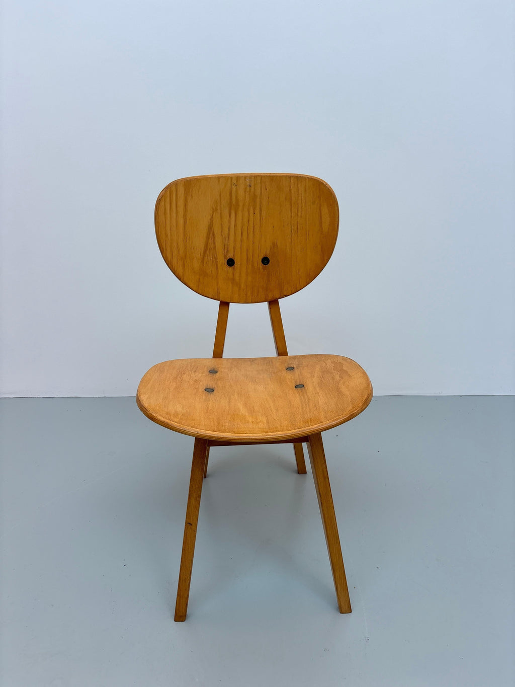 Junzo Sakakura chair