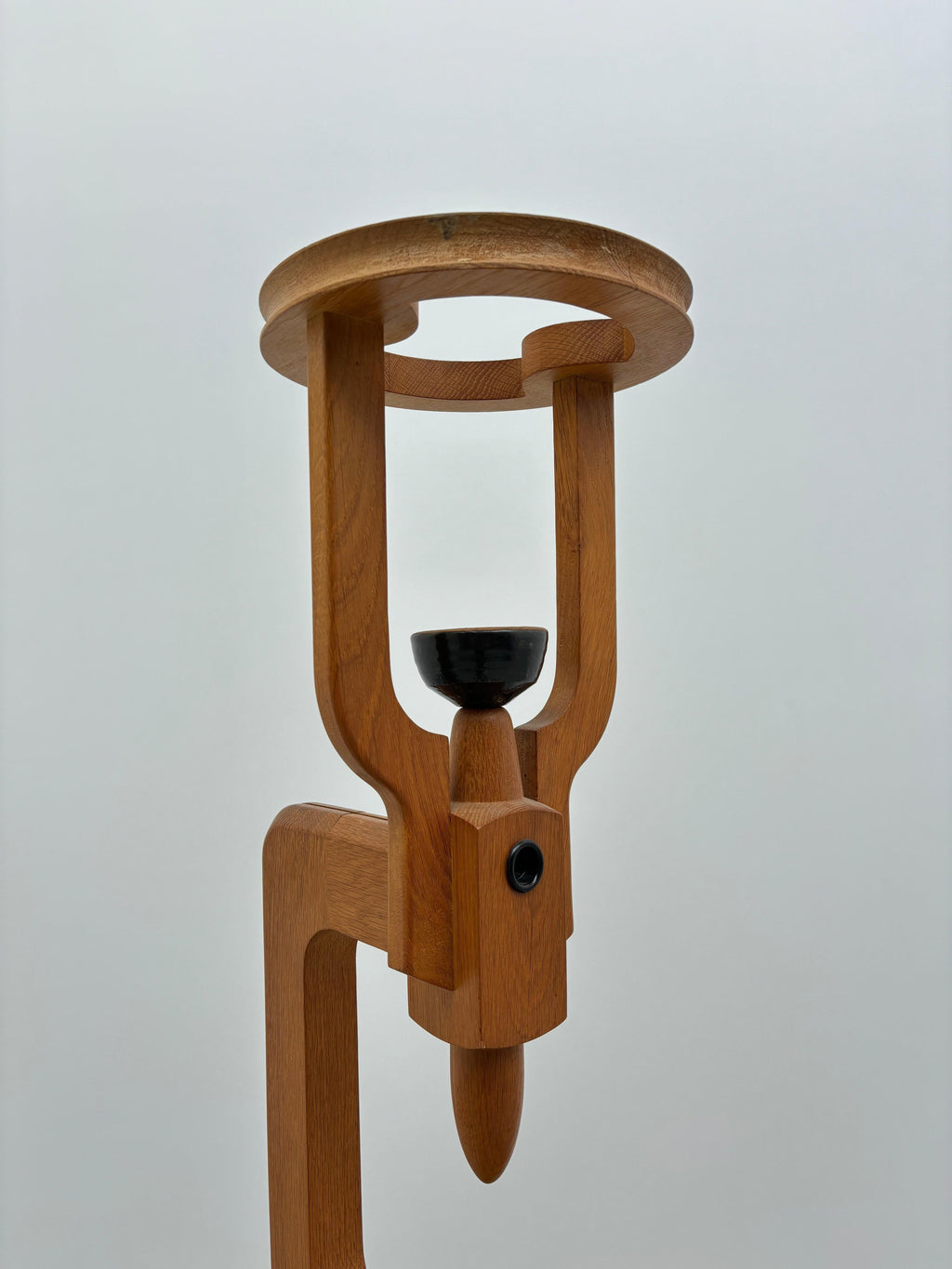Side table with floorlamp by Guillerme et  Chambron
