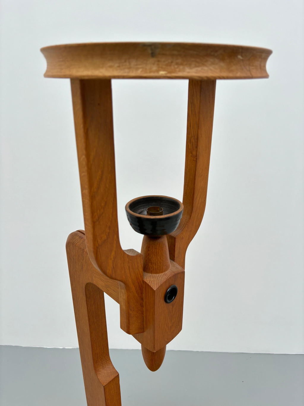 Side table with floorlamp by Guillerme et  Chambron