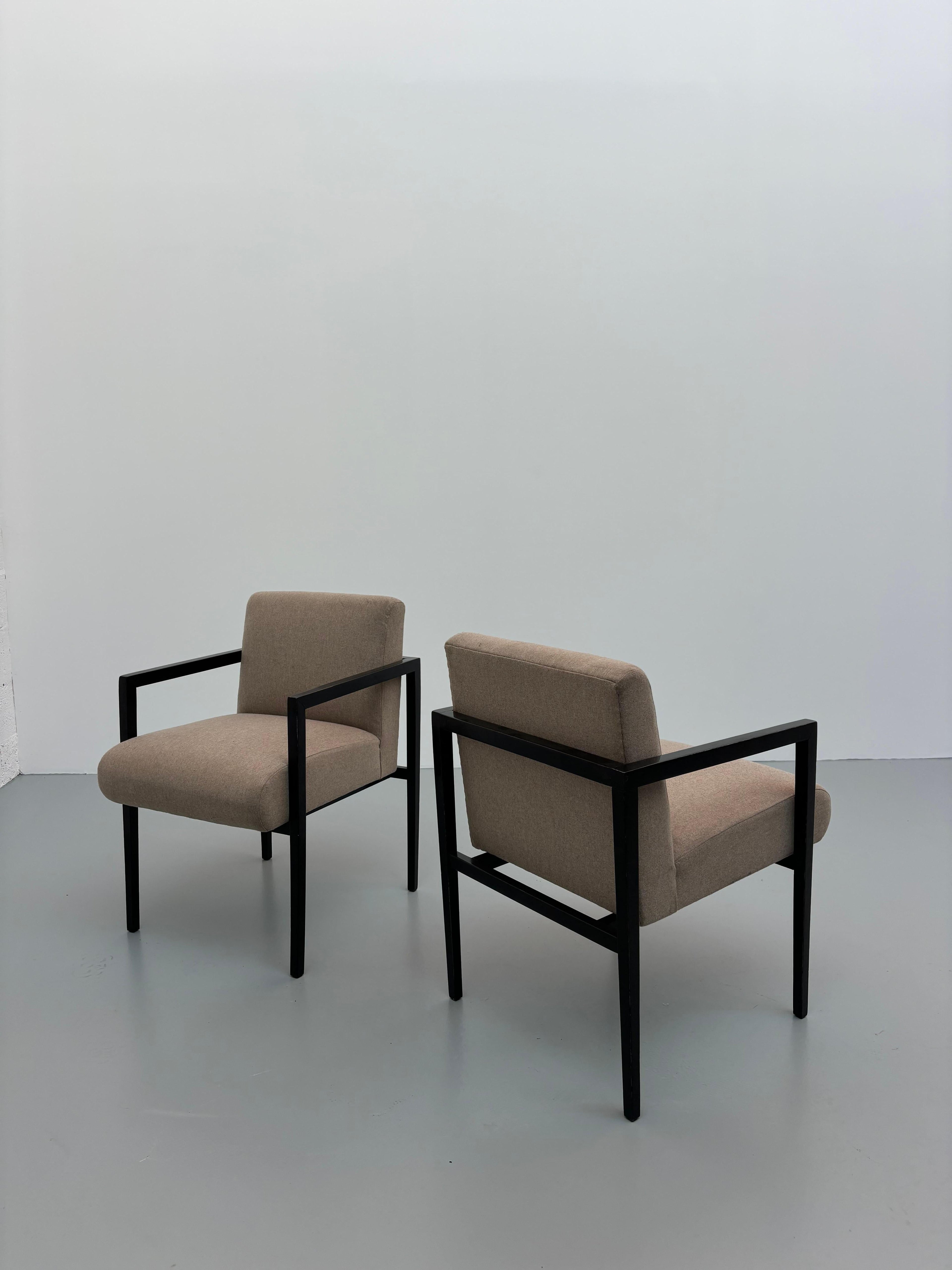 Branco & Preto armchairs model n R3