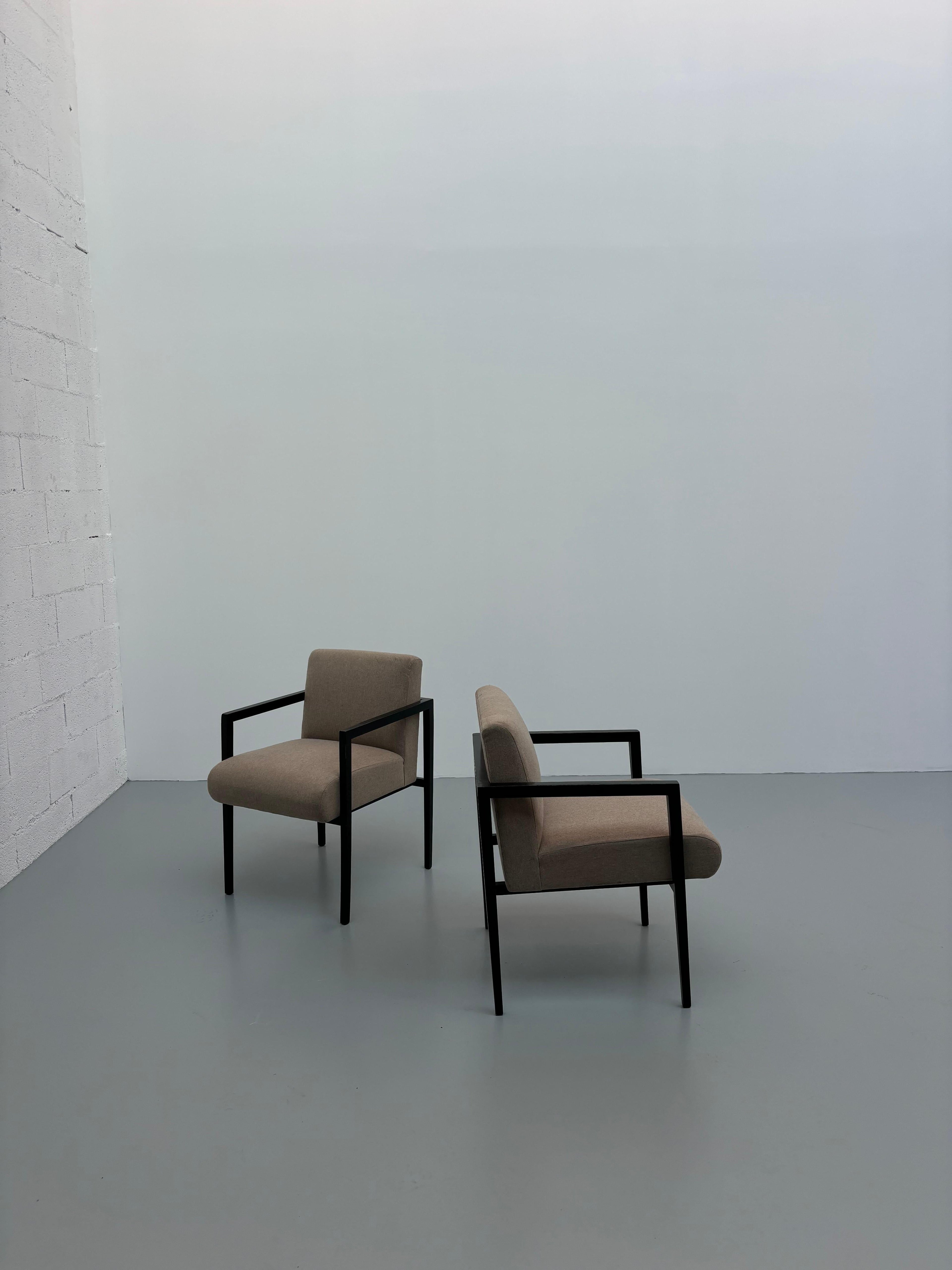 Branco & Preto armchairs model n R3