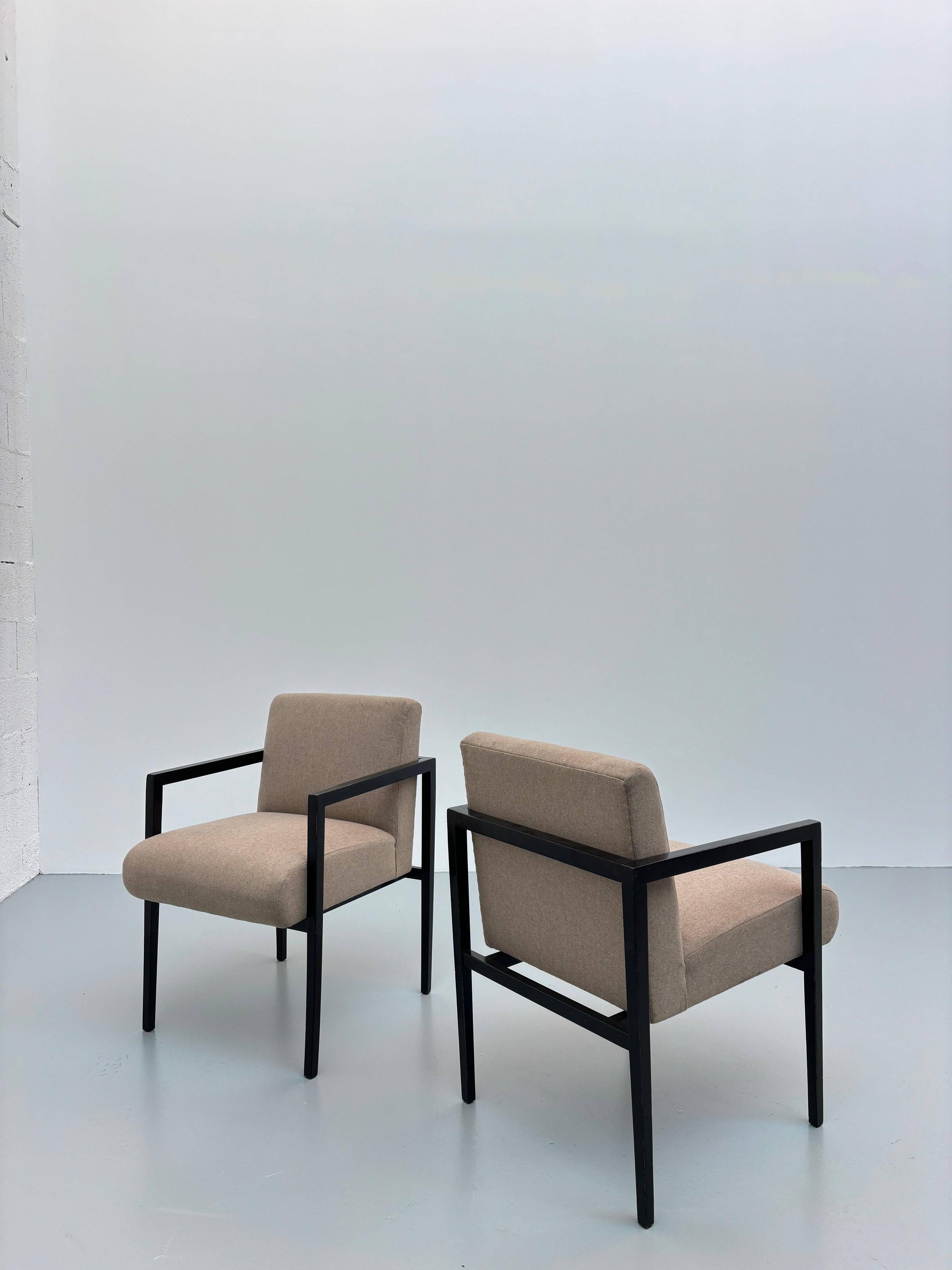 Branco & Preto armchairs model n R3