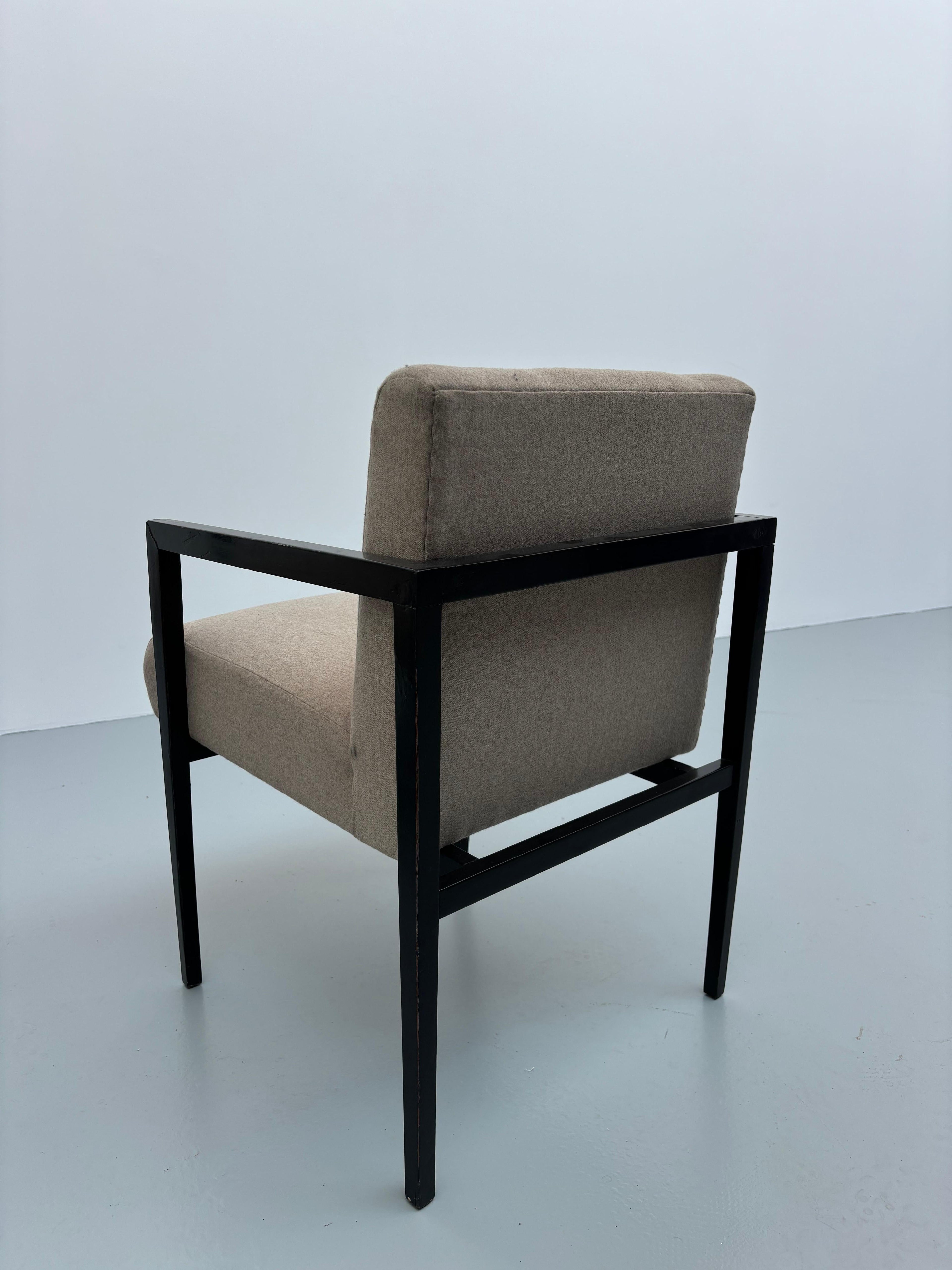 Branco & Preto armchairs model n R3