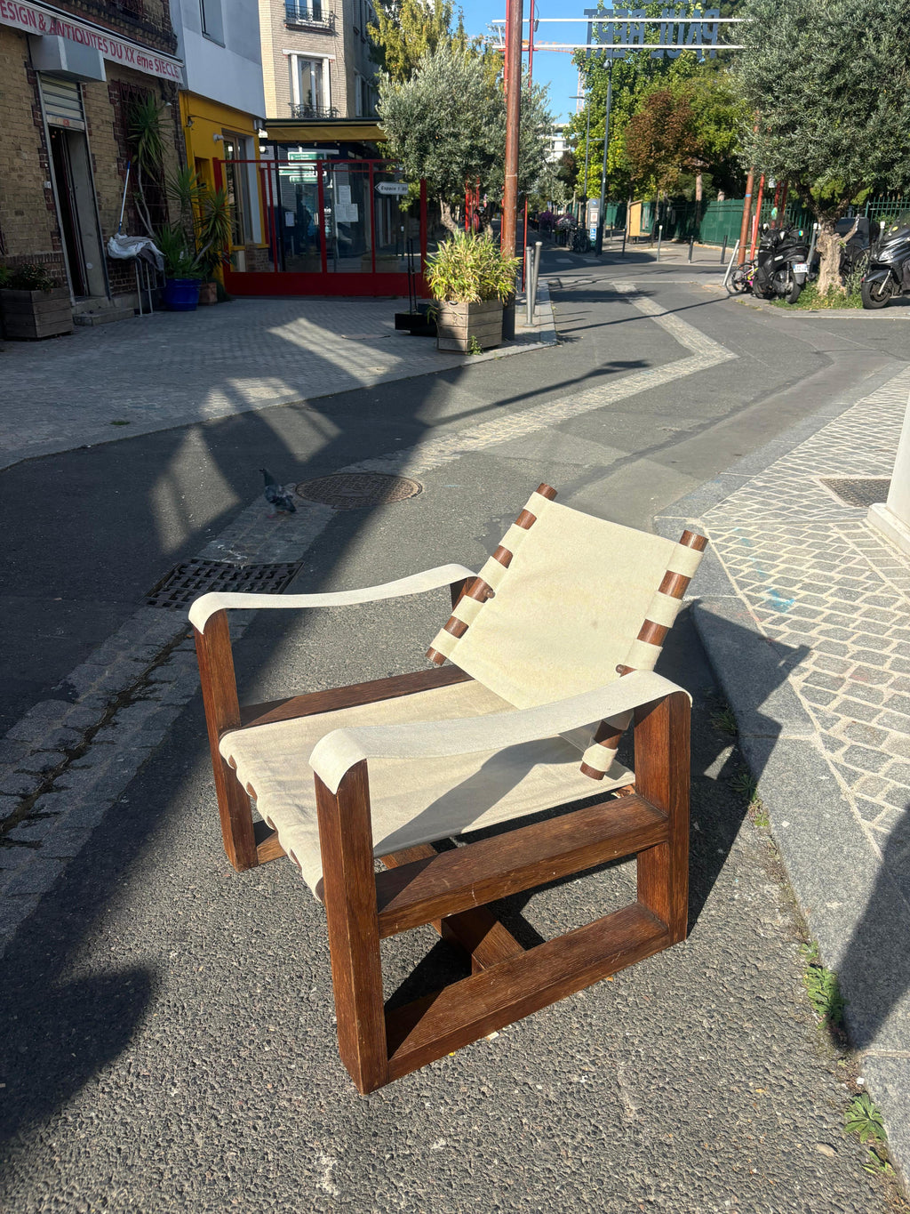 Armchair circa 1930 attributed to Eyre De Lanux