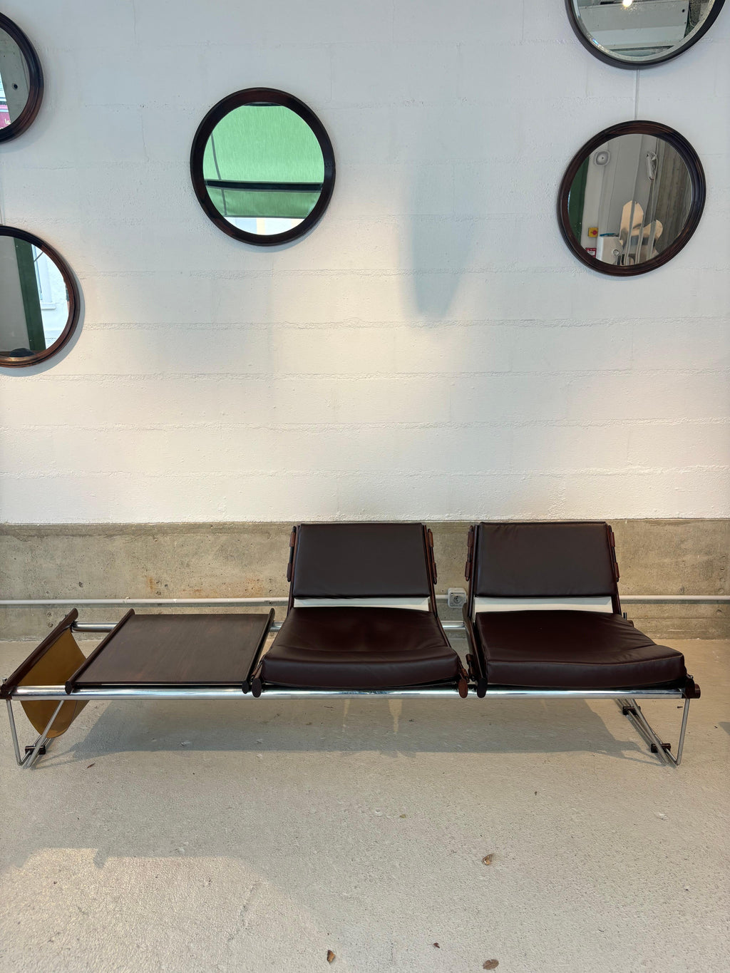 Scarce MP 123 sofa by Percival Lafer