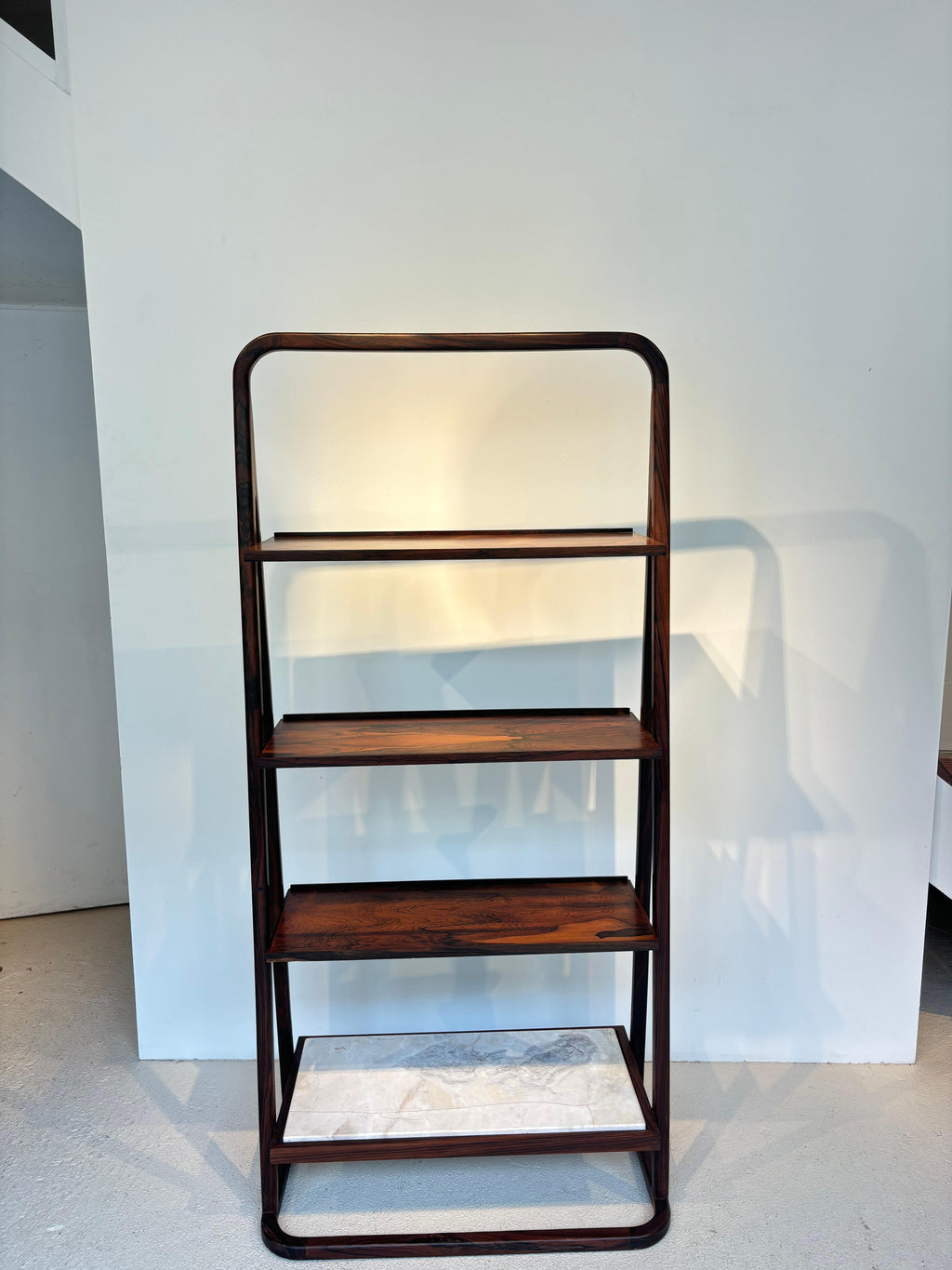 Scarce shelves by Joaquim Tenreiro