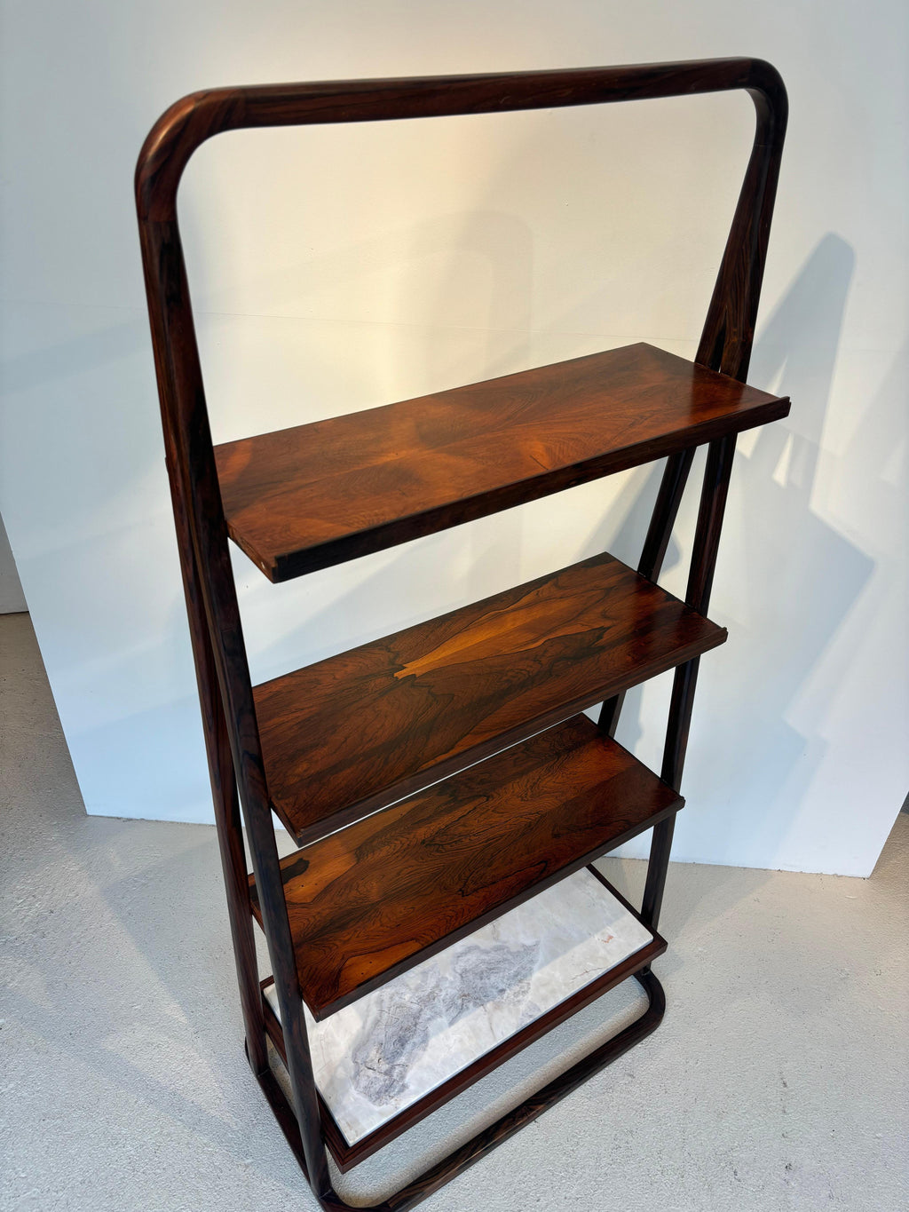 Scarce shelves by Joaquim Tenreiro