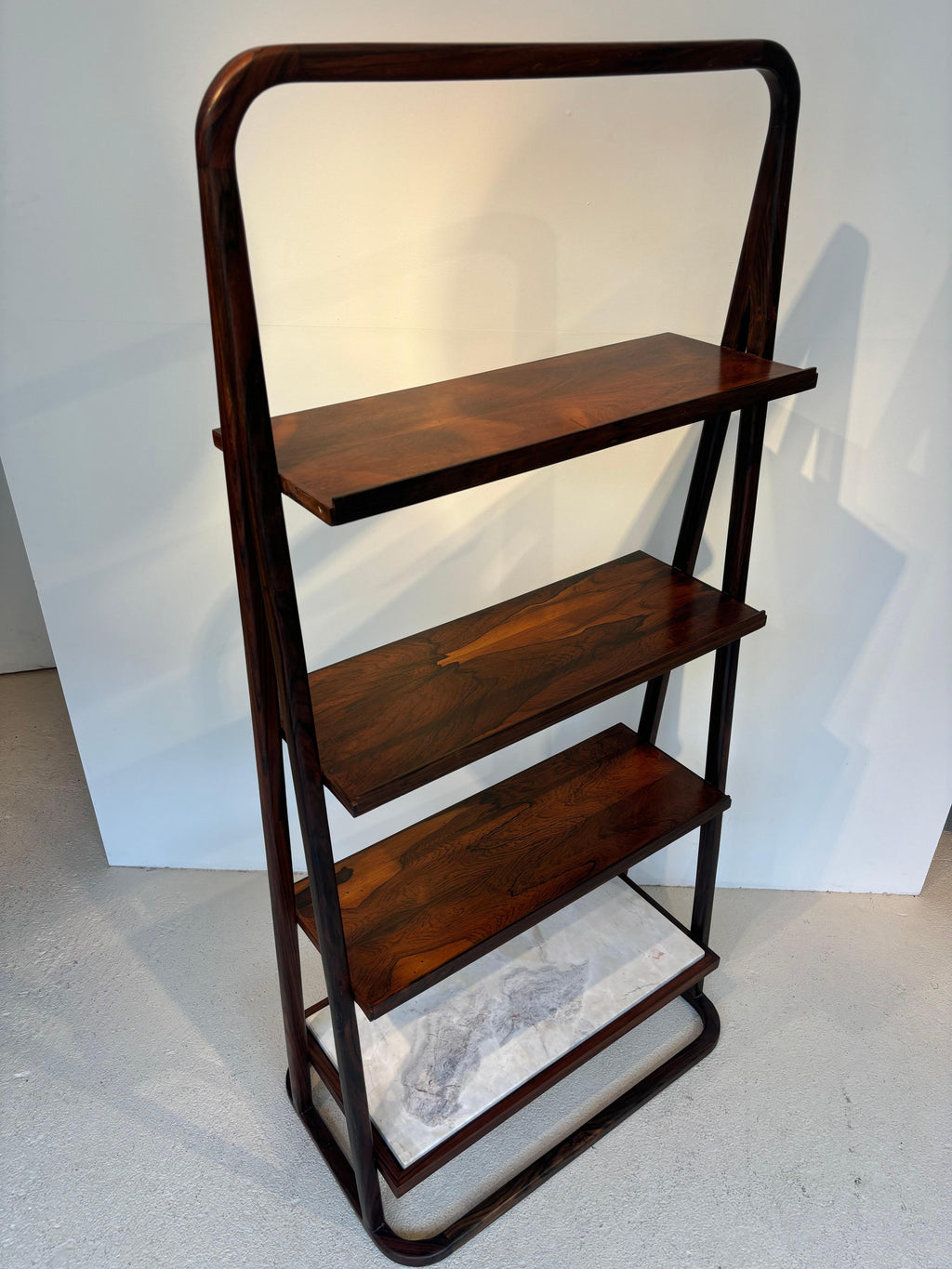 Scarce shelves by Joaquim Tenreiro