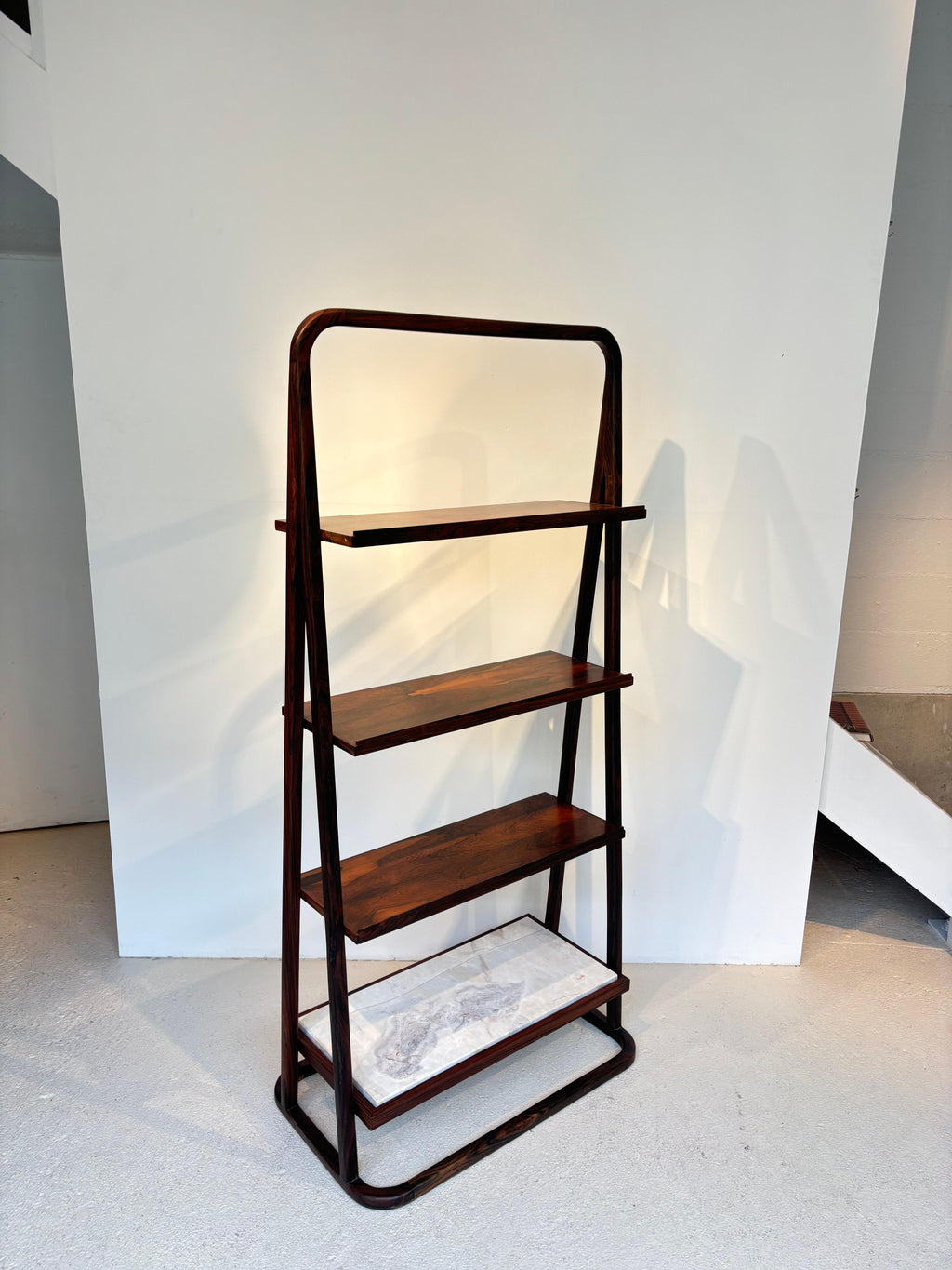 Scarce shelves by Joaquim Tenreiro