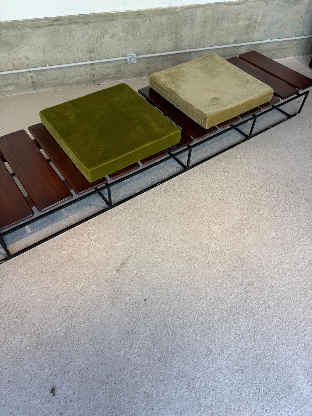 Nice brazilian benche attributed to Zalszupin