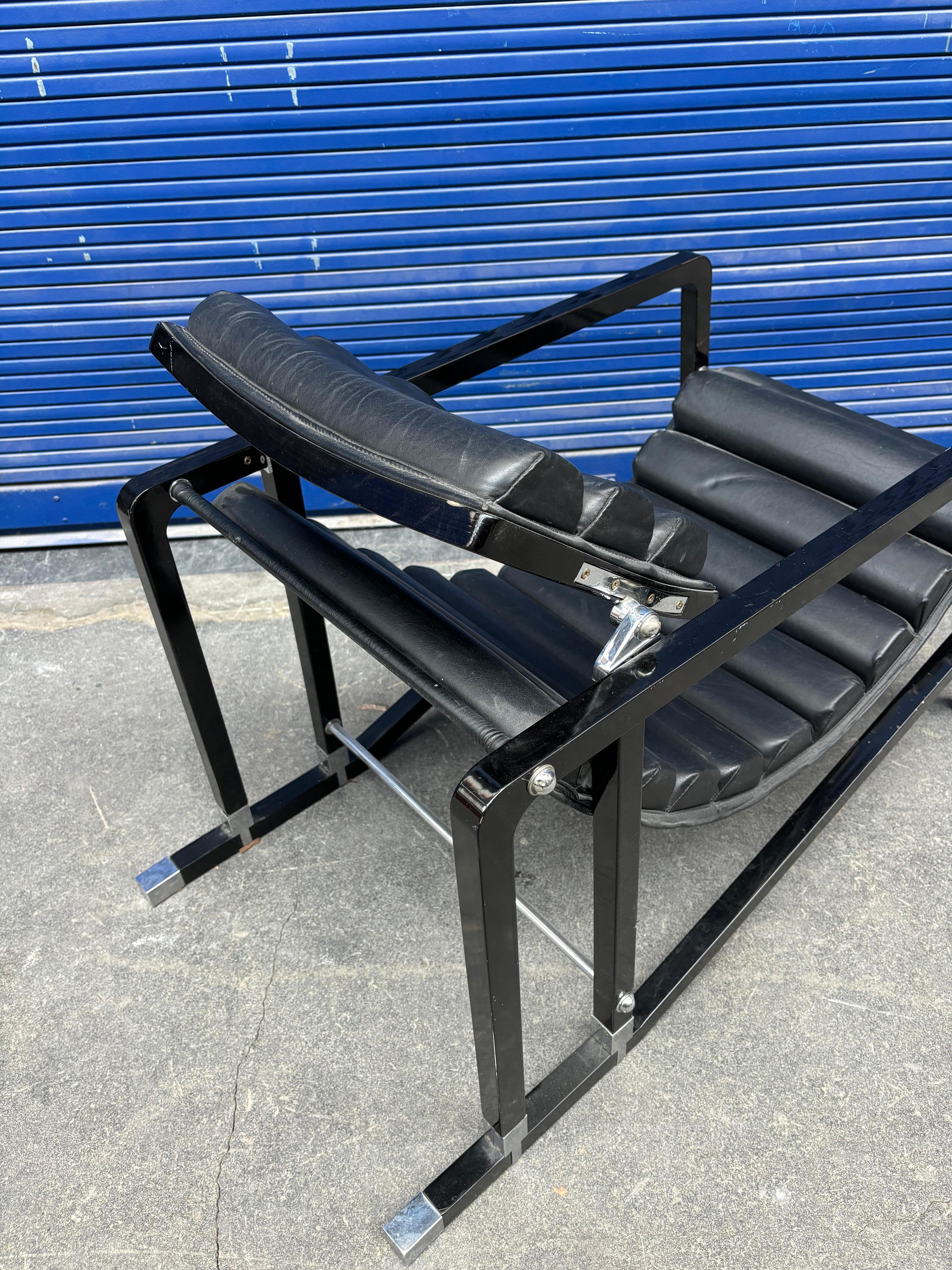 Eileen Gray Transat by Écart