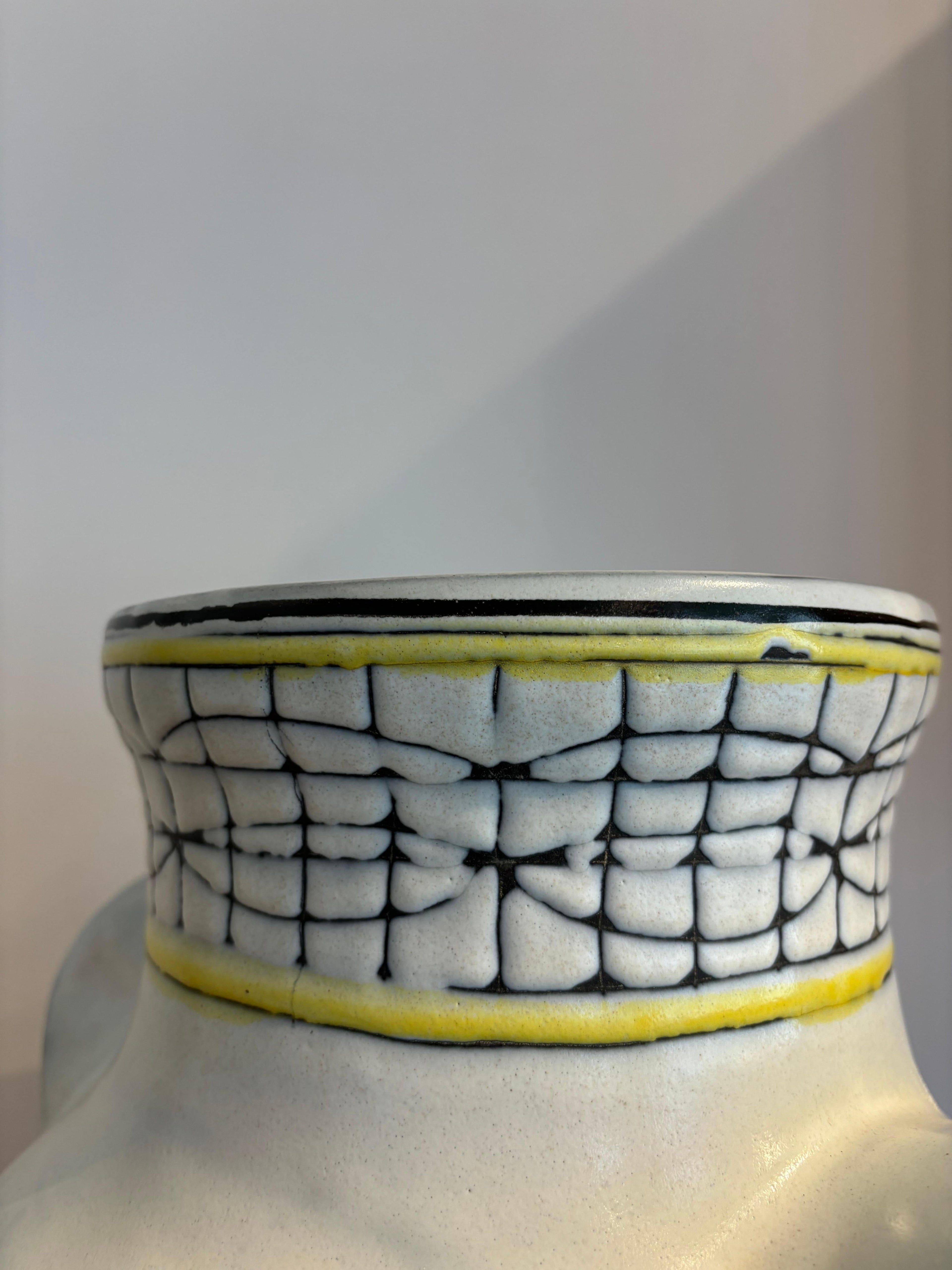 Vase à Oreilles par Roger Capron