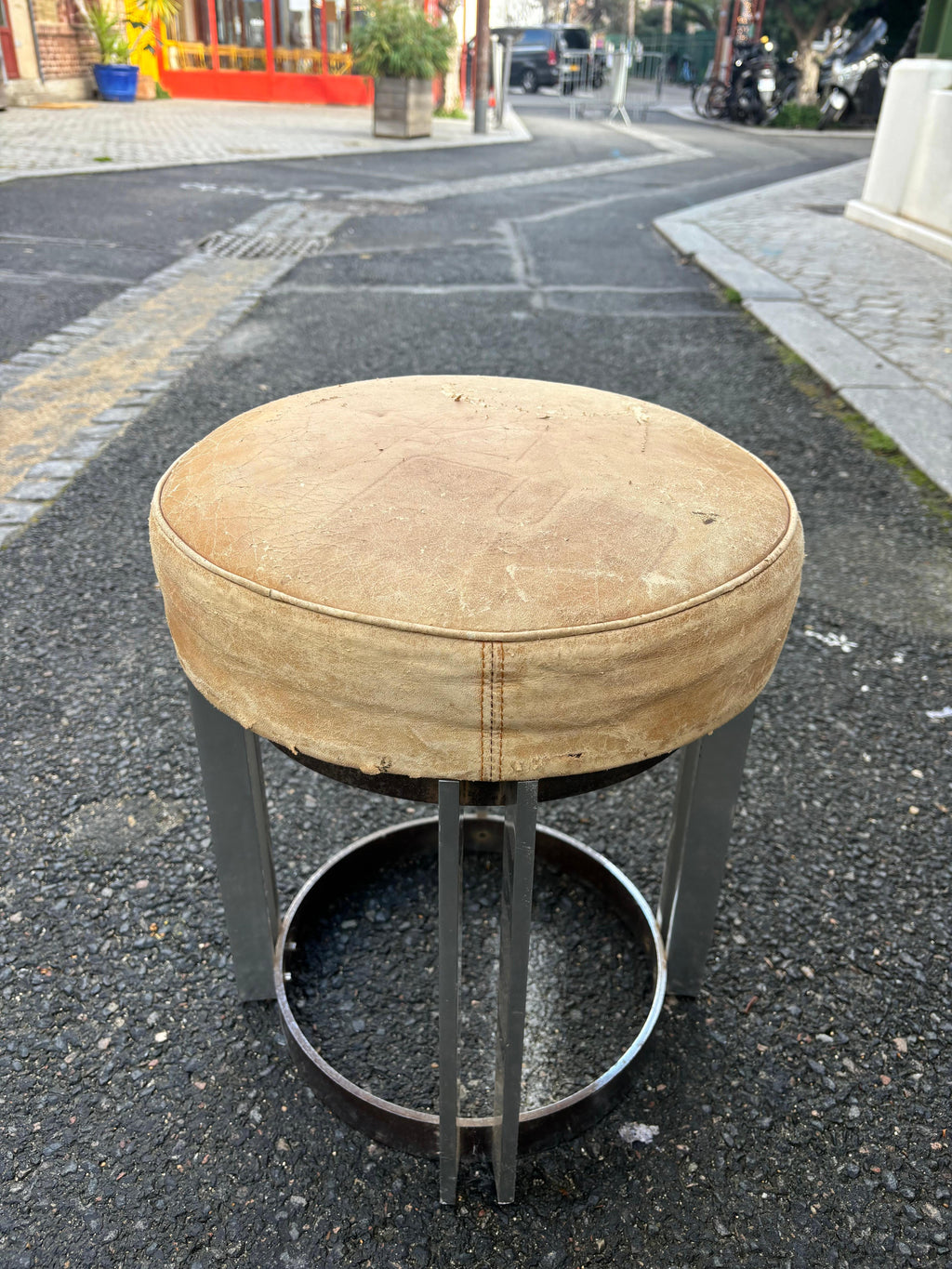 Modernist stool