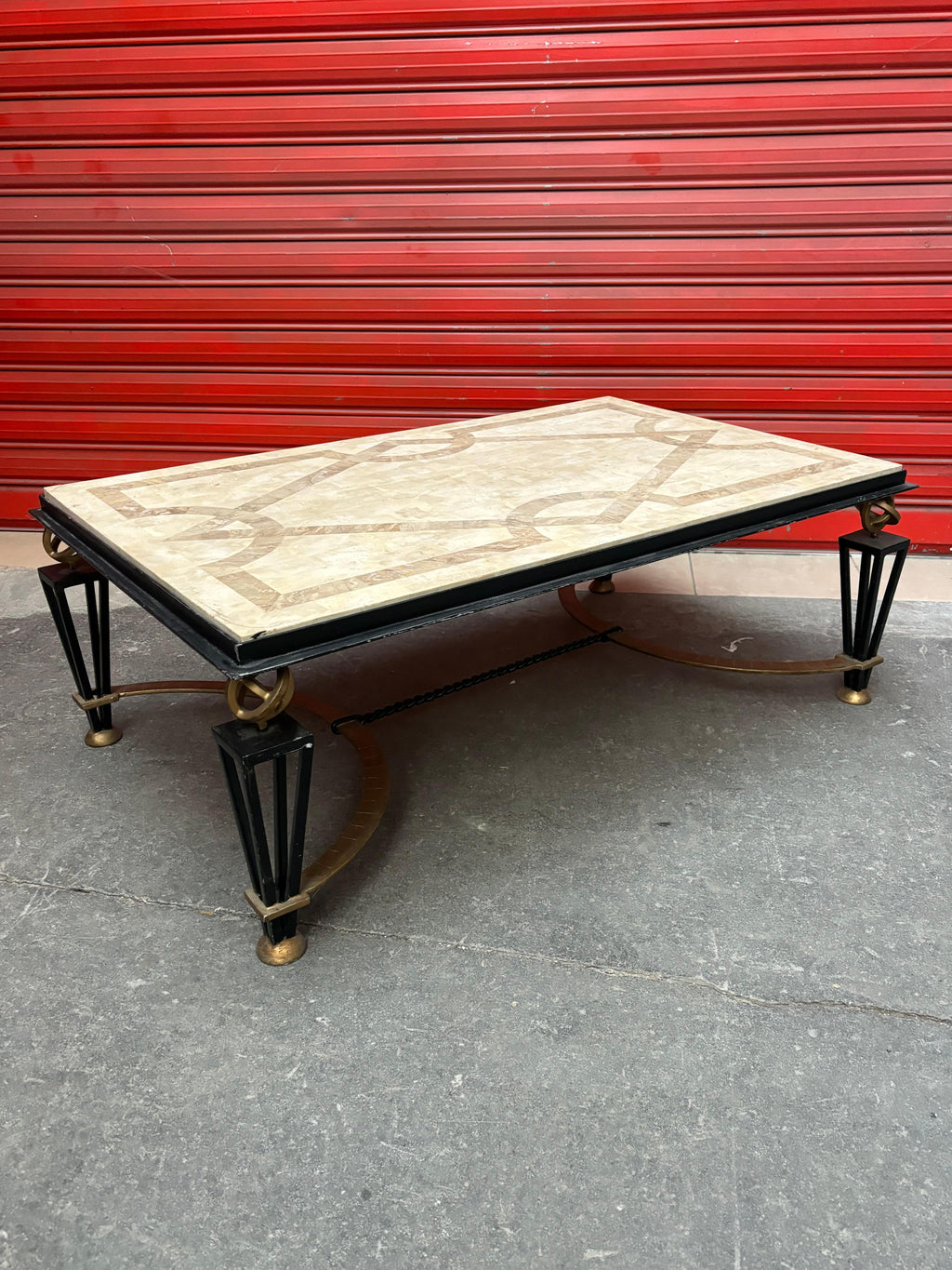 Coffee table in the style of the french 40s