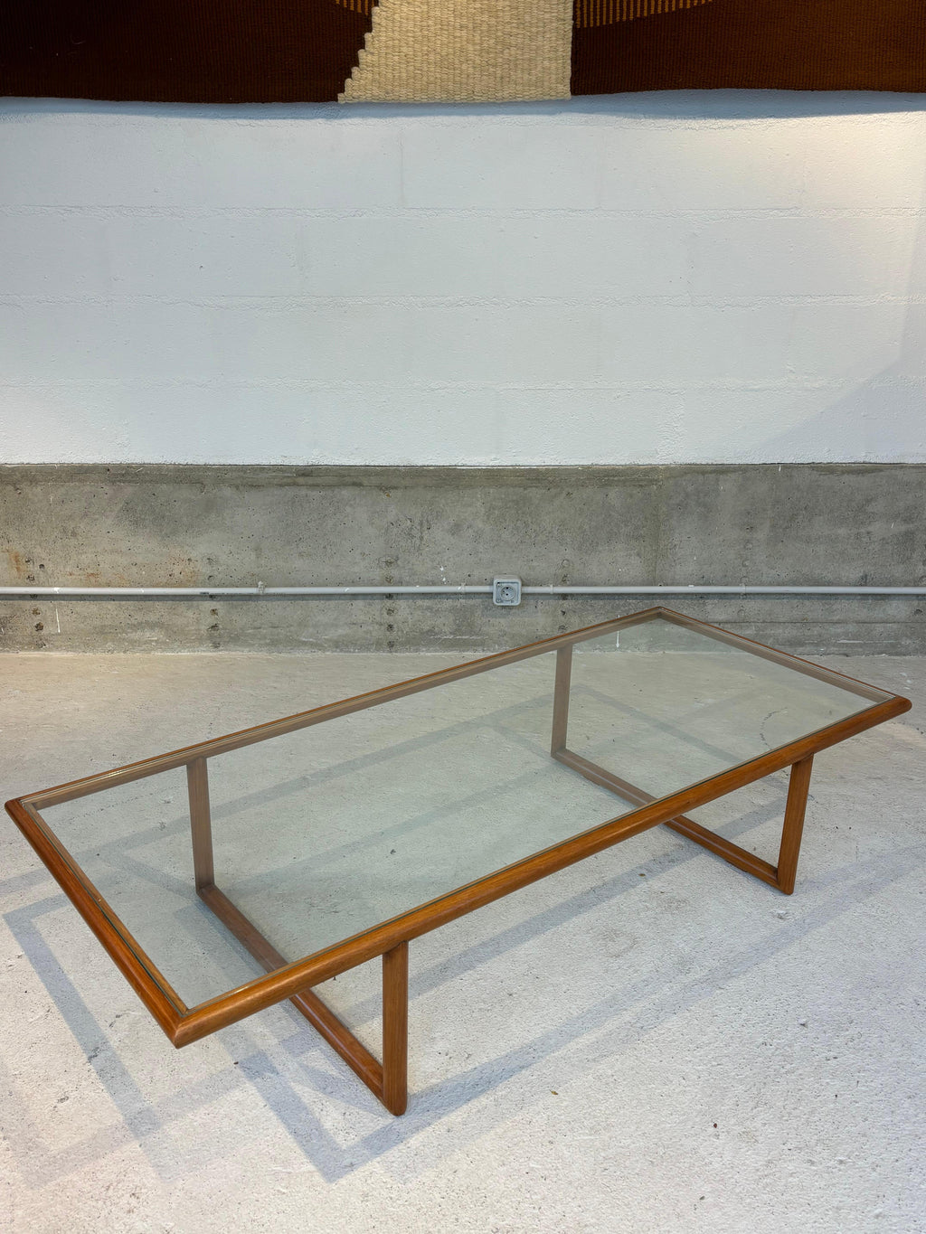 Scarce variant of coffee table by Joaquim Tenreiro