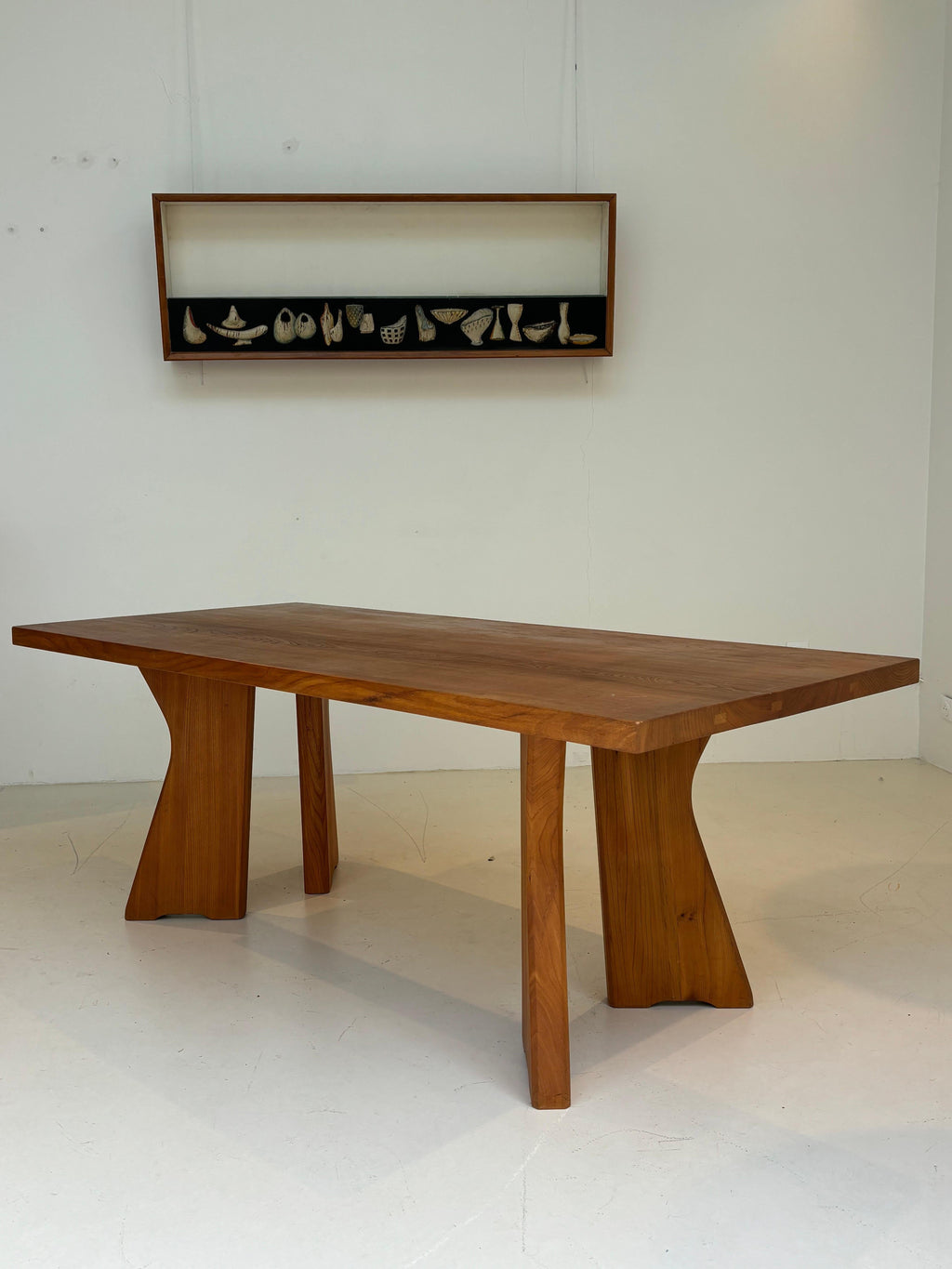 Beautiful Claude Demoyen dining table