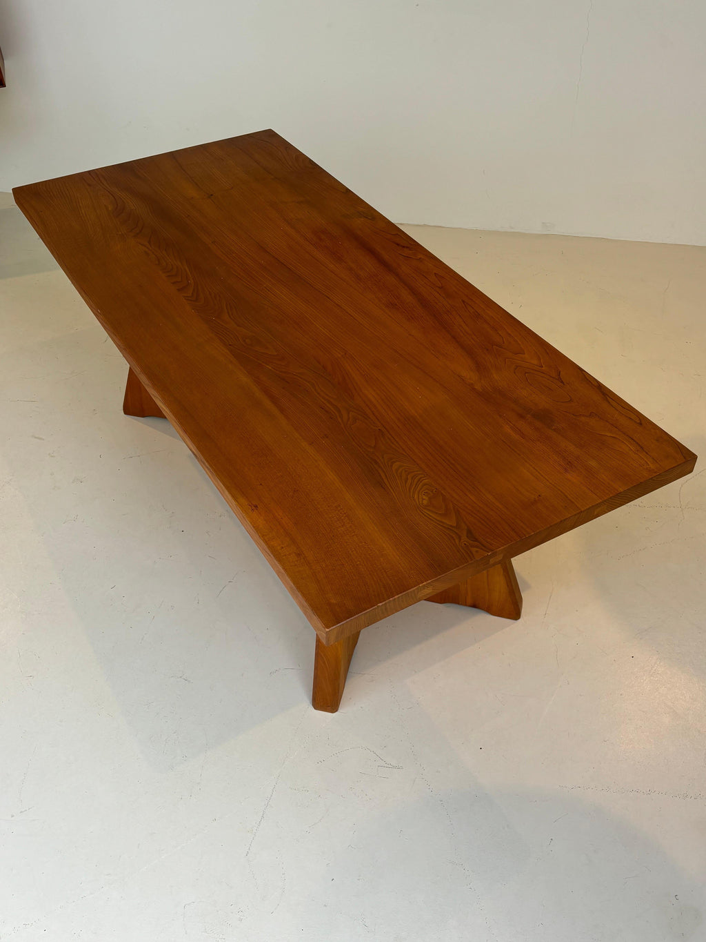 Beautiful Claude Demoyen dining table