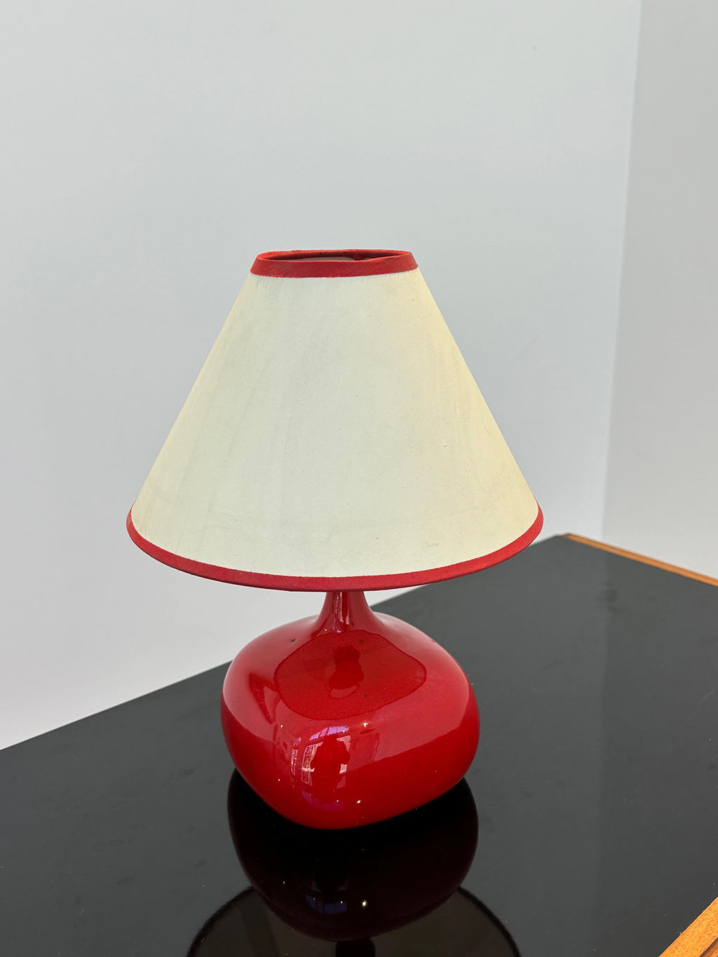Beautiful red Jacques et Dani Ruelland lamp