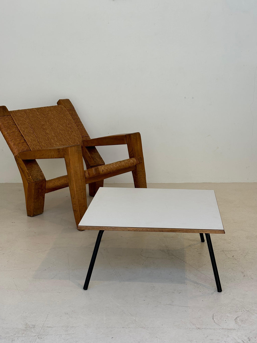 Low table : «506 » by Charlotte Perriand circa 1953