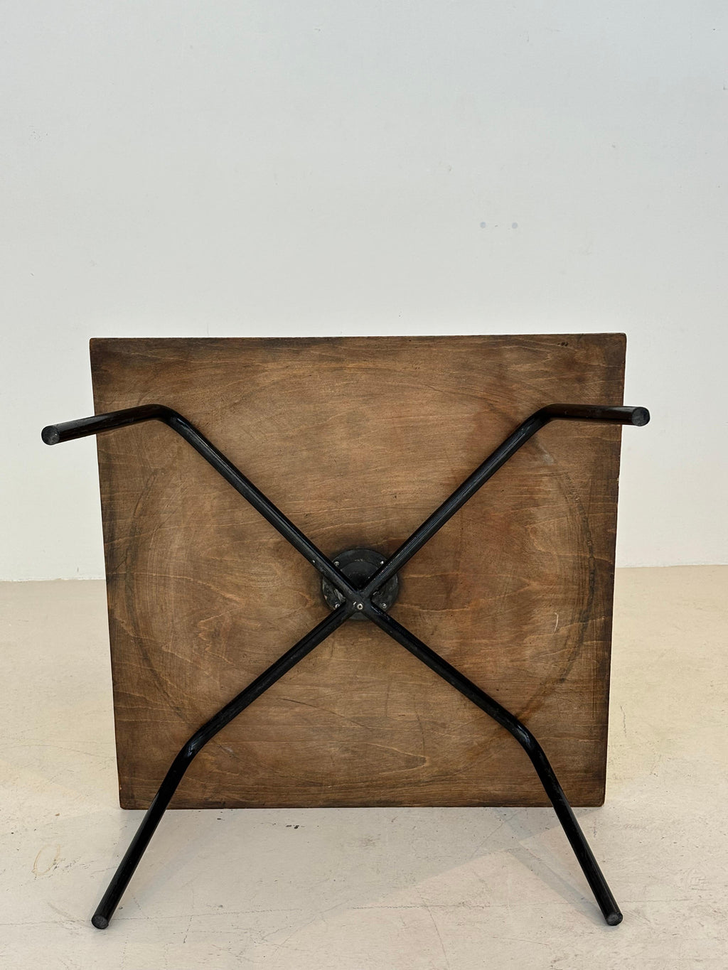 Low table : «506 » by Charlotte Perriand circa 1953