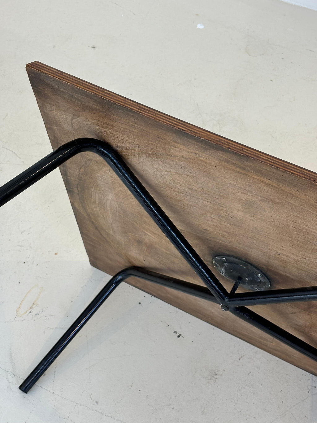 Low table : «506 » by Charlotte Perriand circa 1953