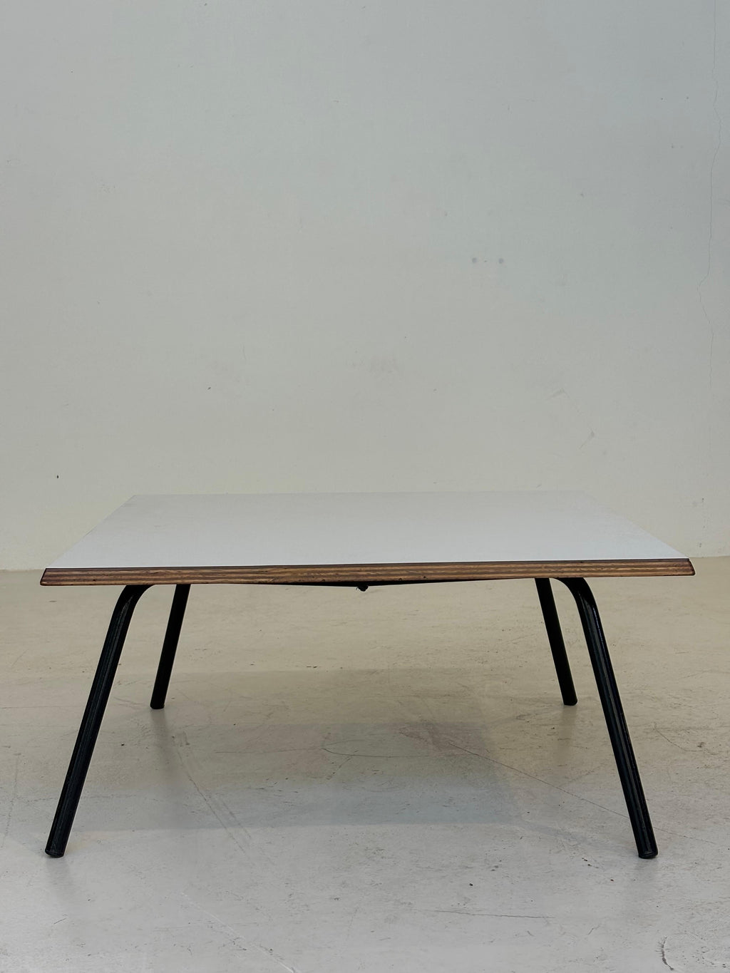 Low table : «506 » by Charlotte Perriand circa 1953