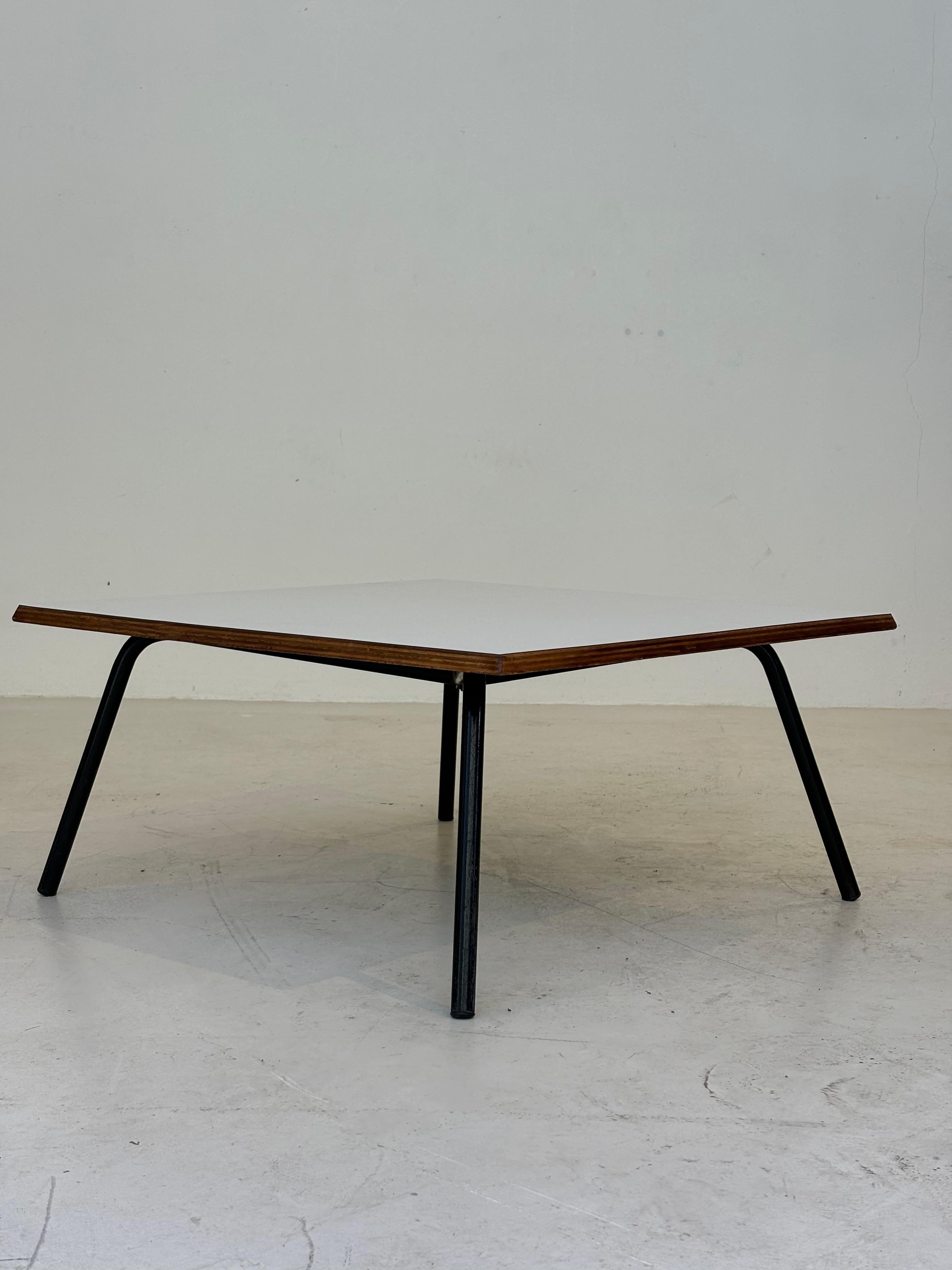 Low table : «506 » by Charlotte Perriand circa 1953