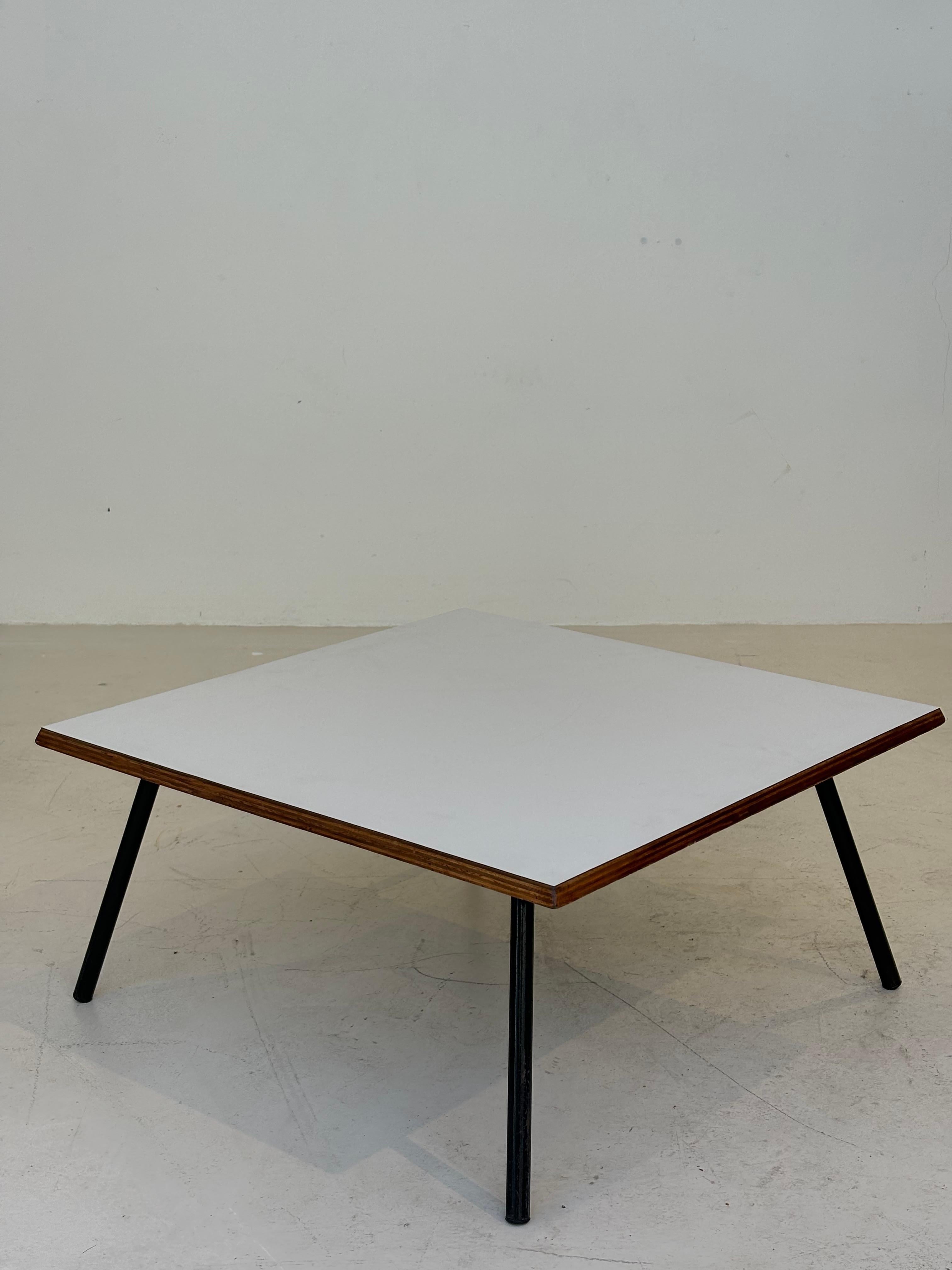 Low table : «506 » by Charlotte Perriand circa 1953