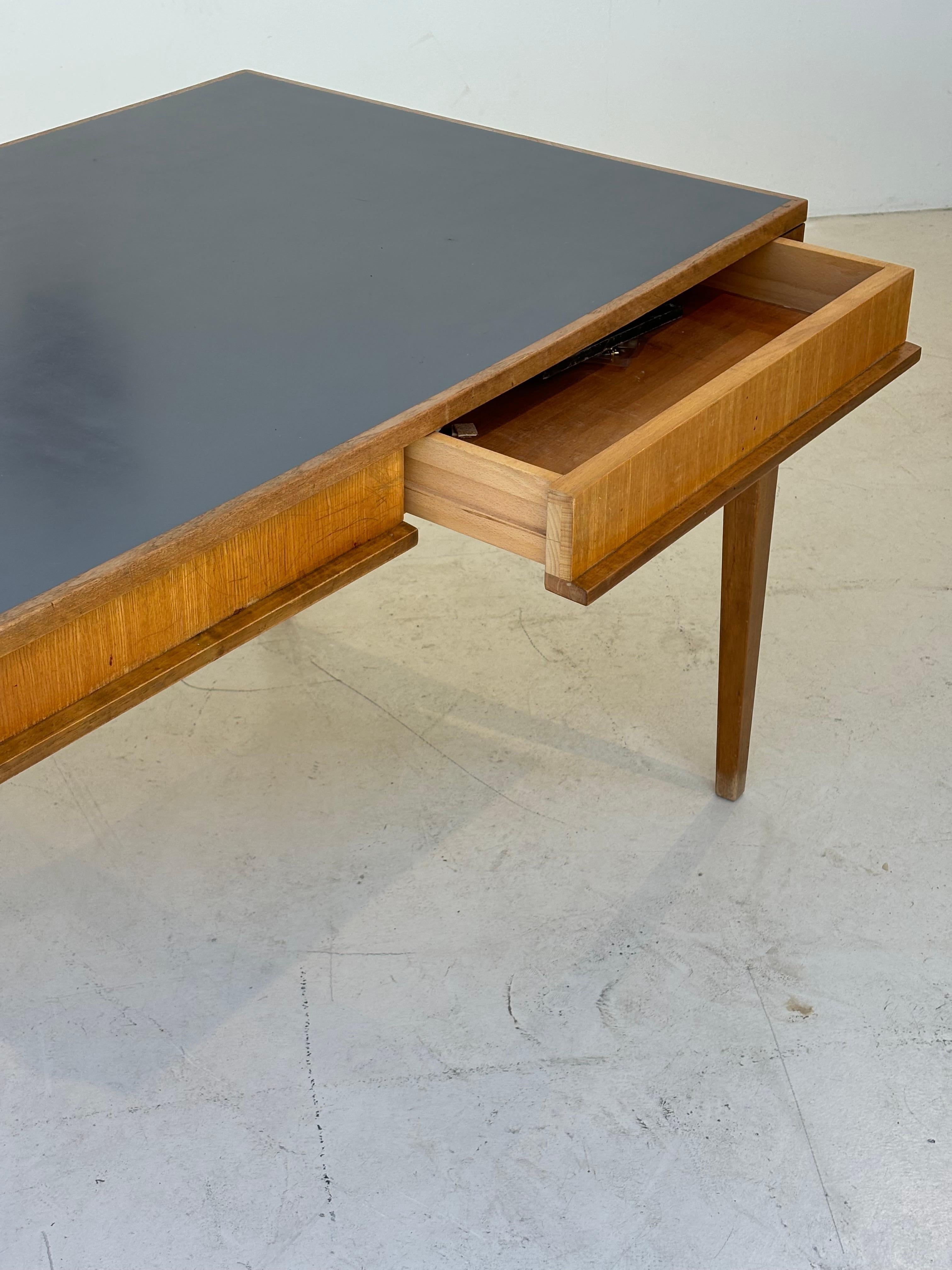 Nice 1940 french desk attributed to Maxime Old