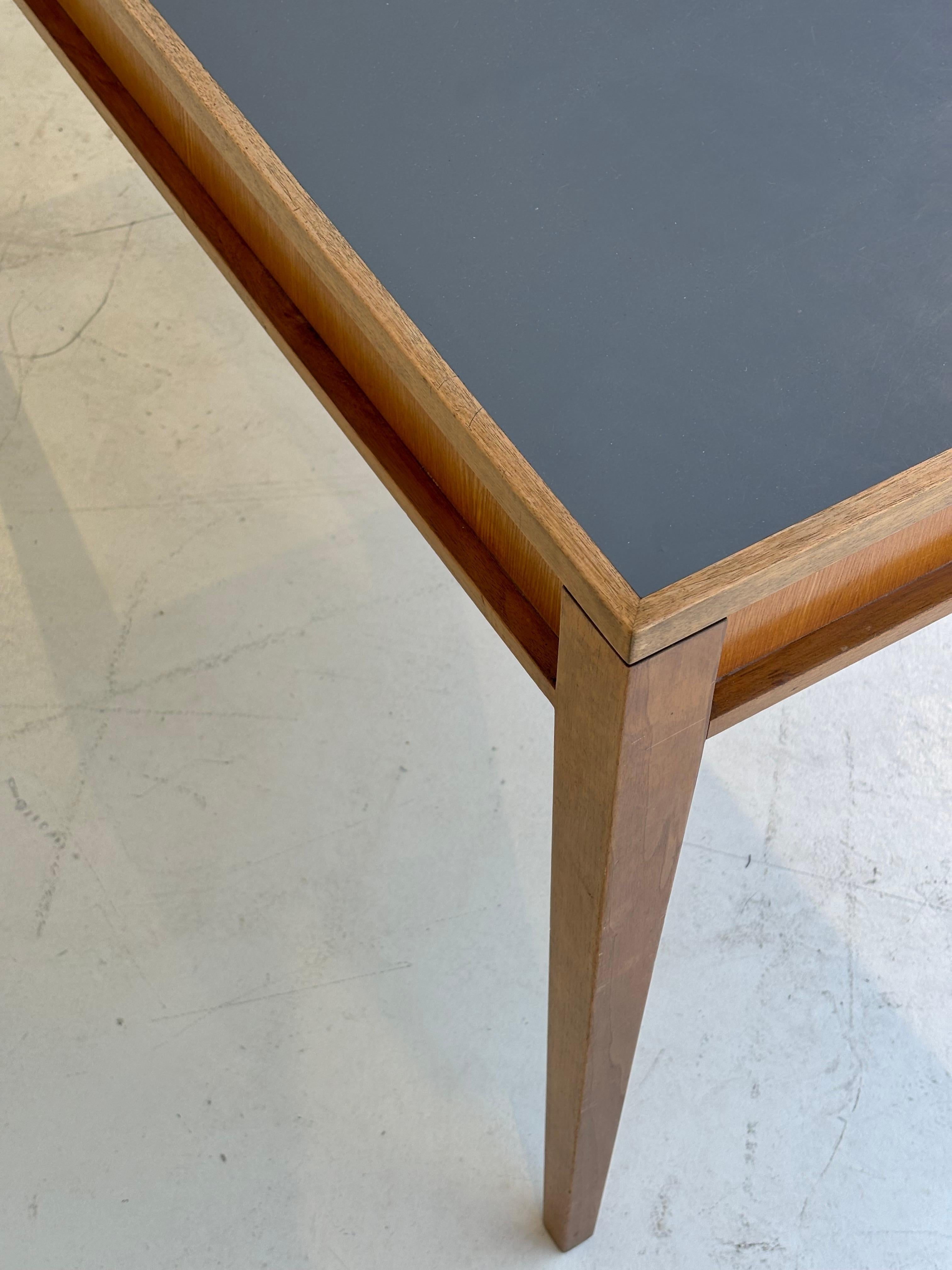 Nice 1940 french desk attributed to Maxime Old