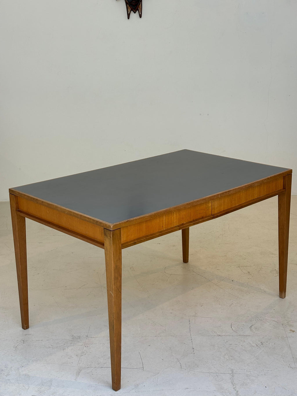 Nice 1940 french desk attributed to Maxime Old
