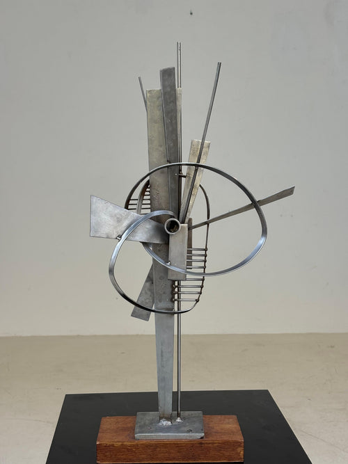 Beautiful sculpture by Alain Douillard