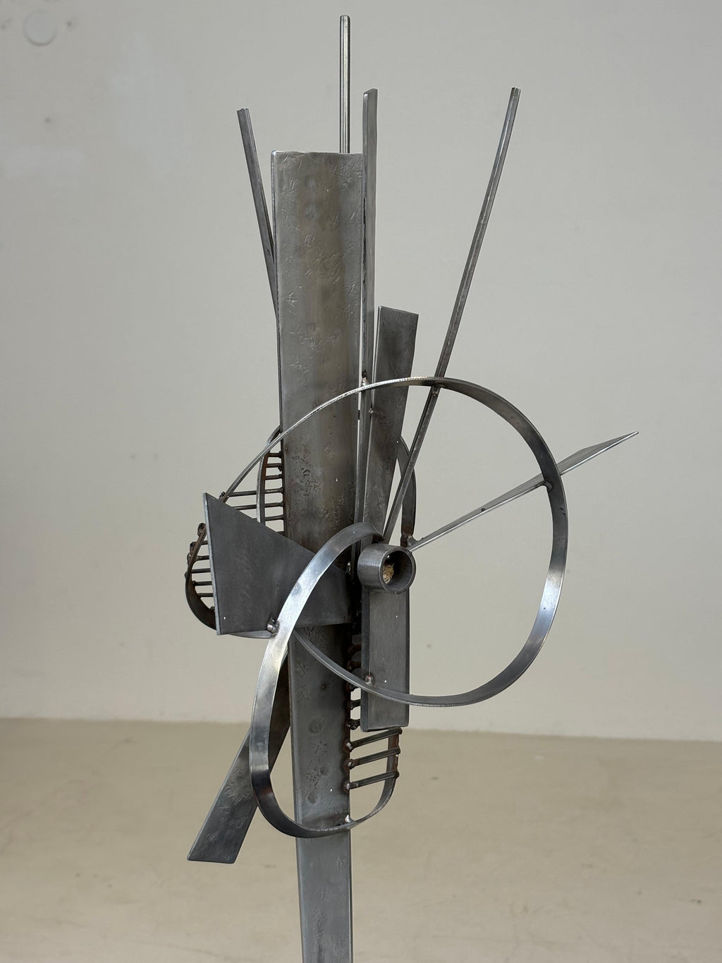 Beautiful sculpture by Alain Douillard