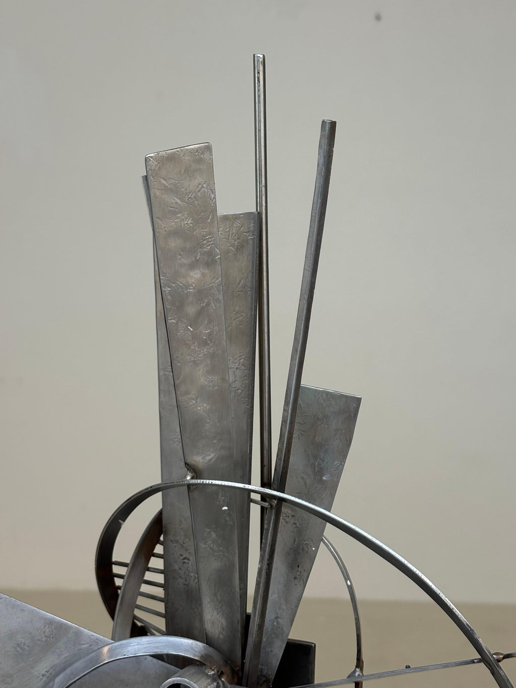 Beautiful sculpture by Alain Douillard