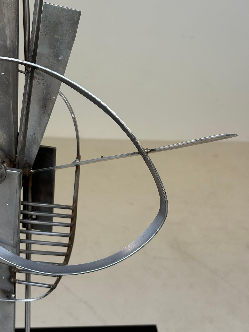 Beautiful sculpture by Alain Douillard