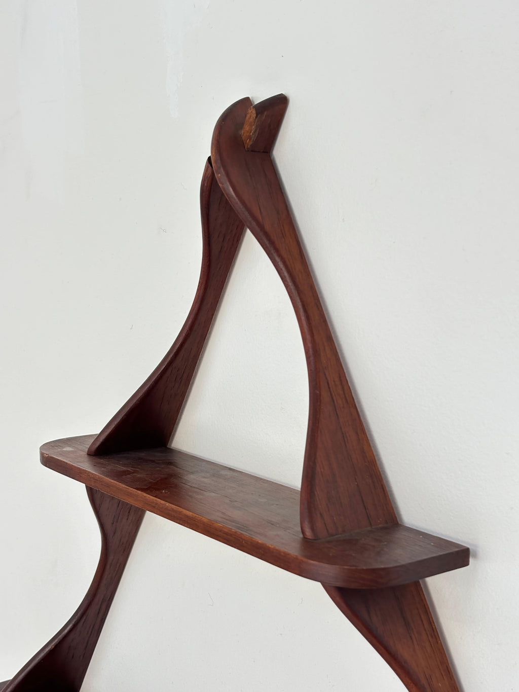 Beautiful shelve attributed to Peder Moos