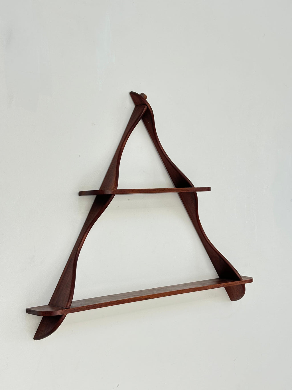 Beautiful shelve attributed to Peder Moos