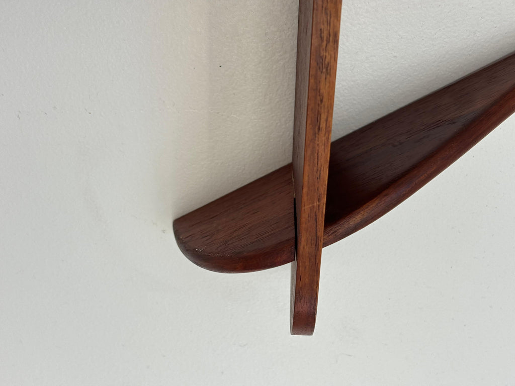 Beautiful shelve attributed to Peder Moos