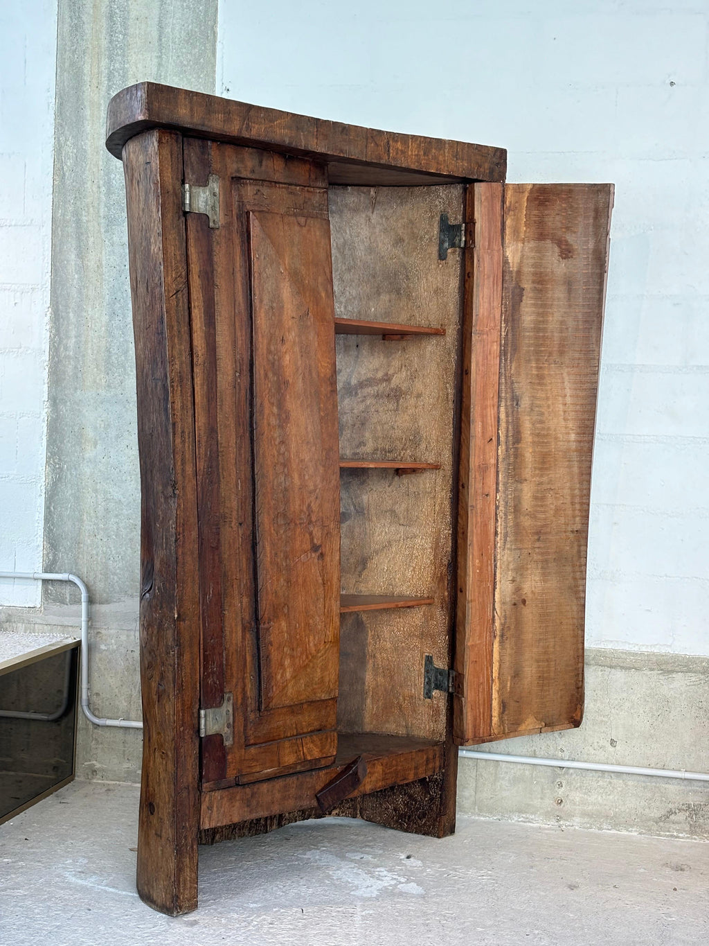 Rarissime armoire de Zanine Caldas, pièce unique