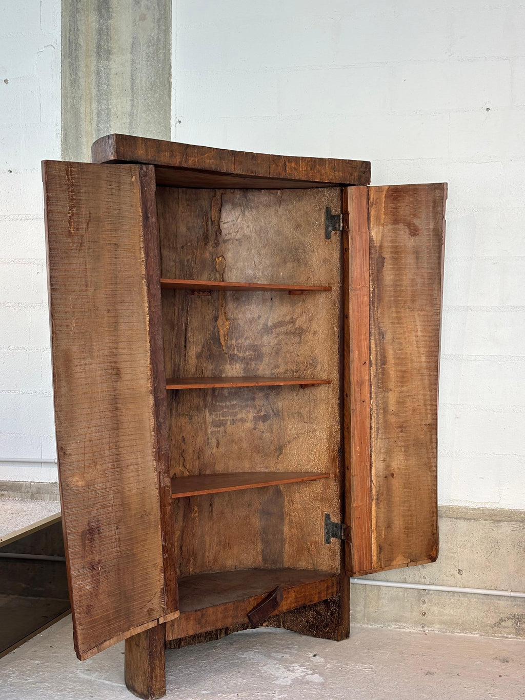 Rarissime armoire de Zanine Caldas, pièce unique