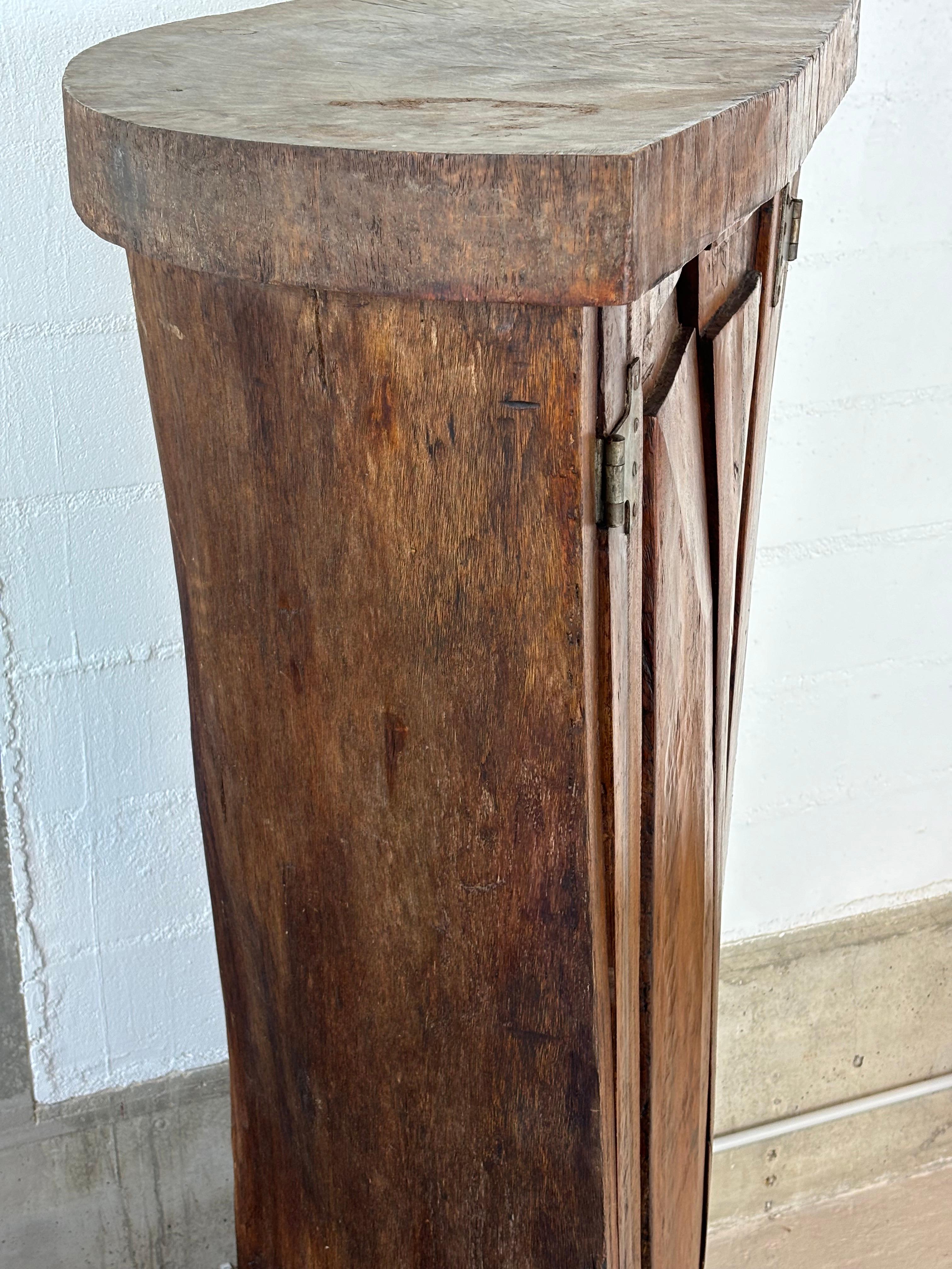 Rarissime armoire de Zanine Caldas, pièce unique