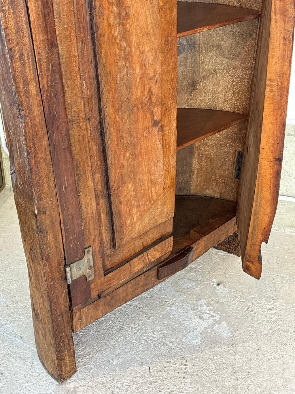 Rarissime armoire de Zanine Caldas, pièce unique