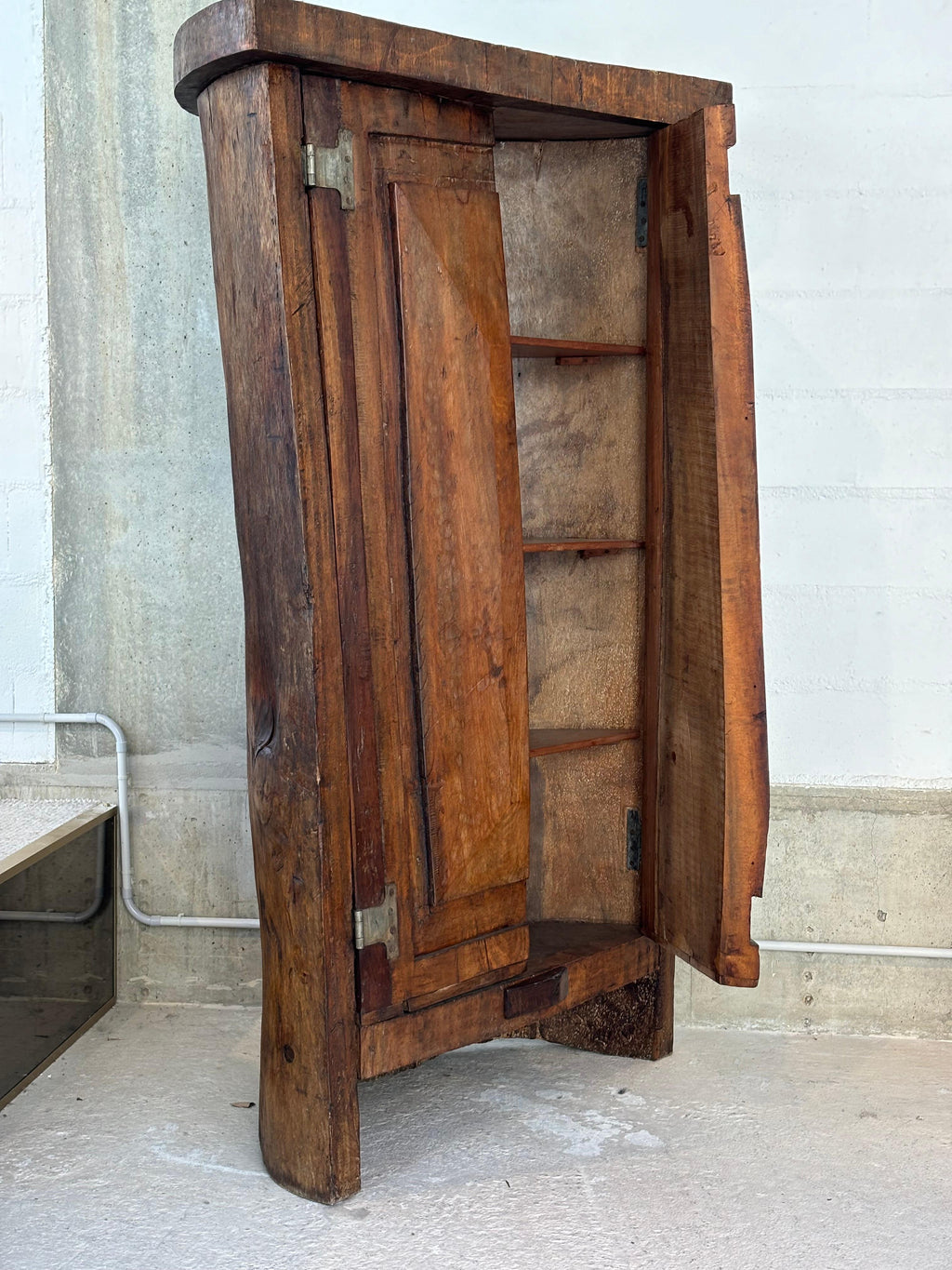 Rarissime armoire de Zanine Caldas, pièce unique