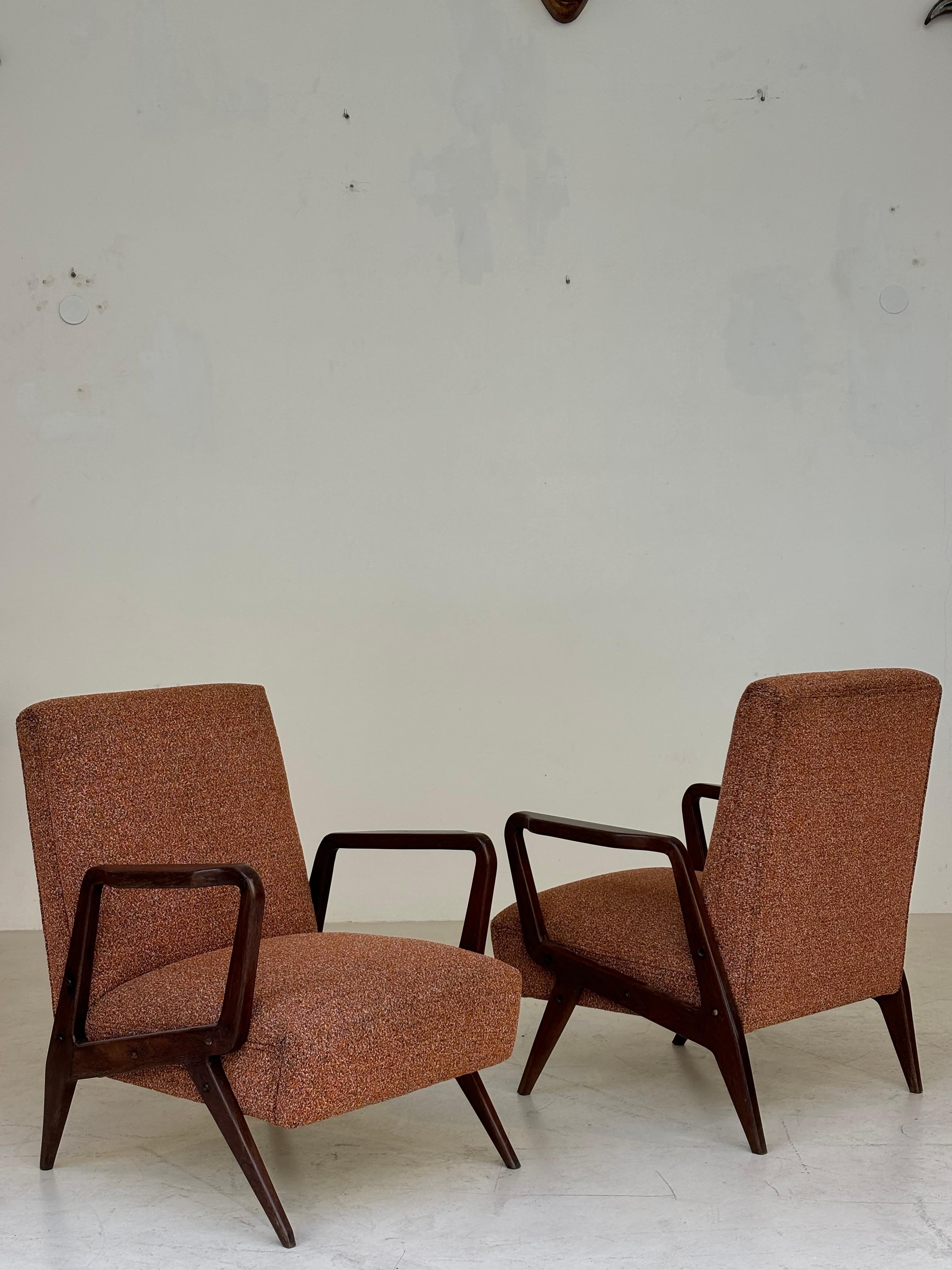 Pair of armchairs attributed to Gio Ponti, circa 1950