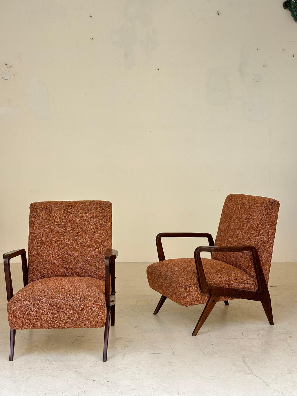 Pair of armchairs attributed to Gio Ponti, circa 1950