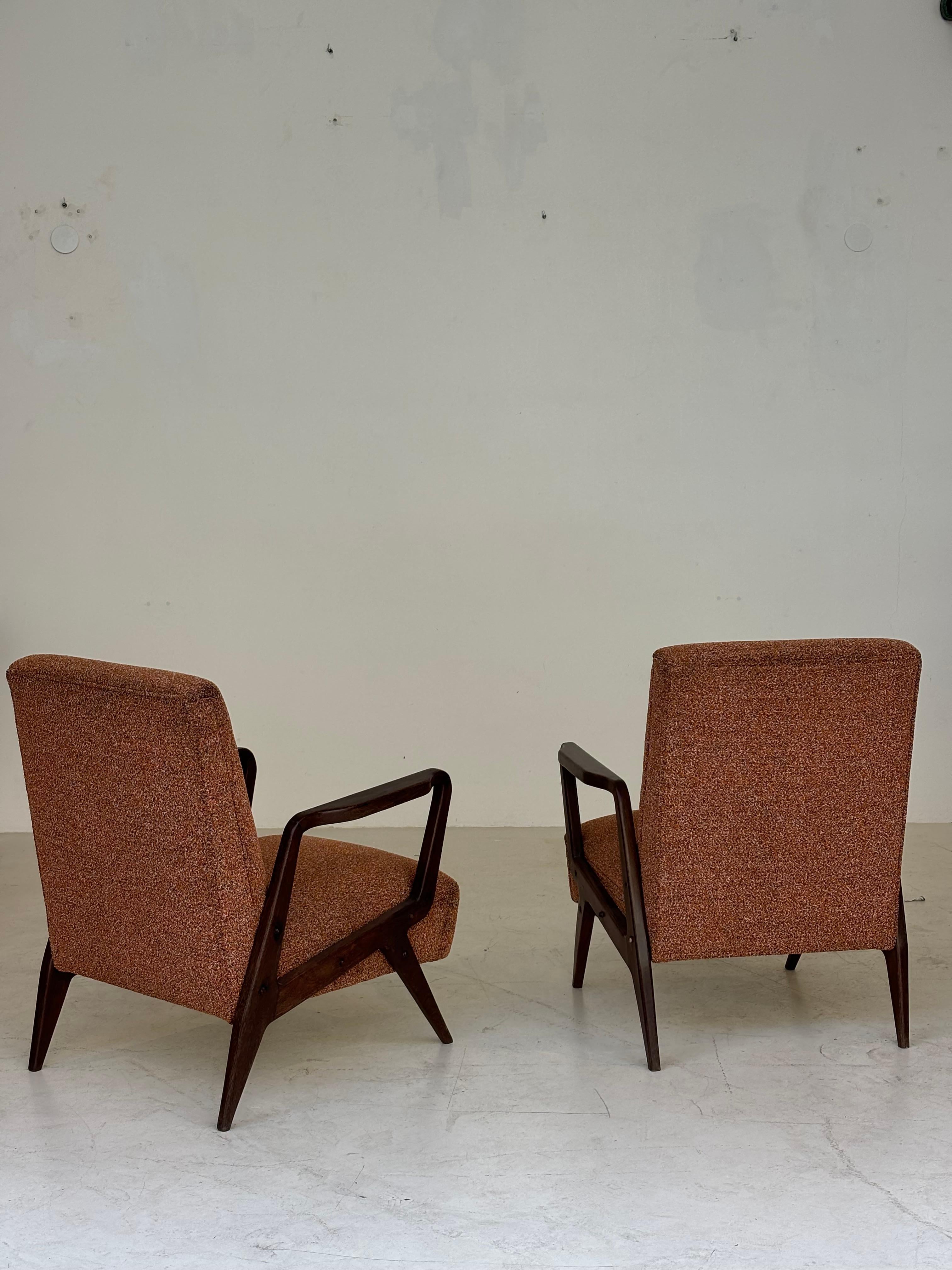 Pair of armchairs attributed to Gio Ponti, circa 1950