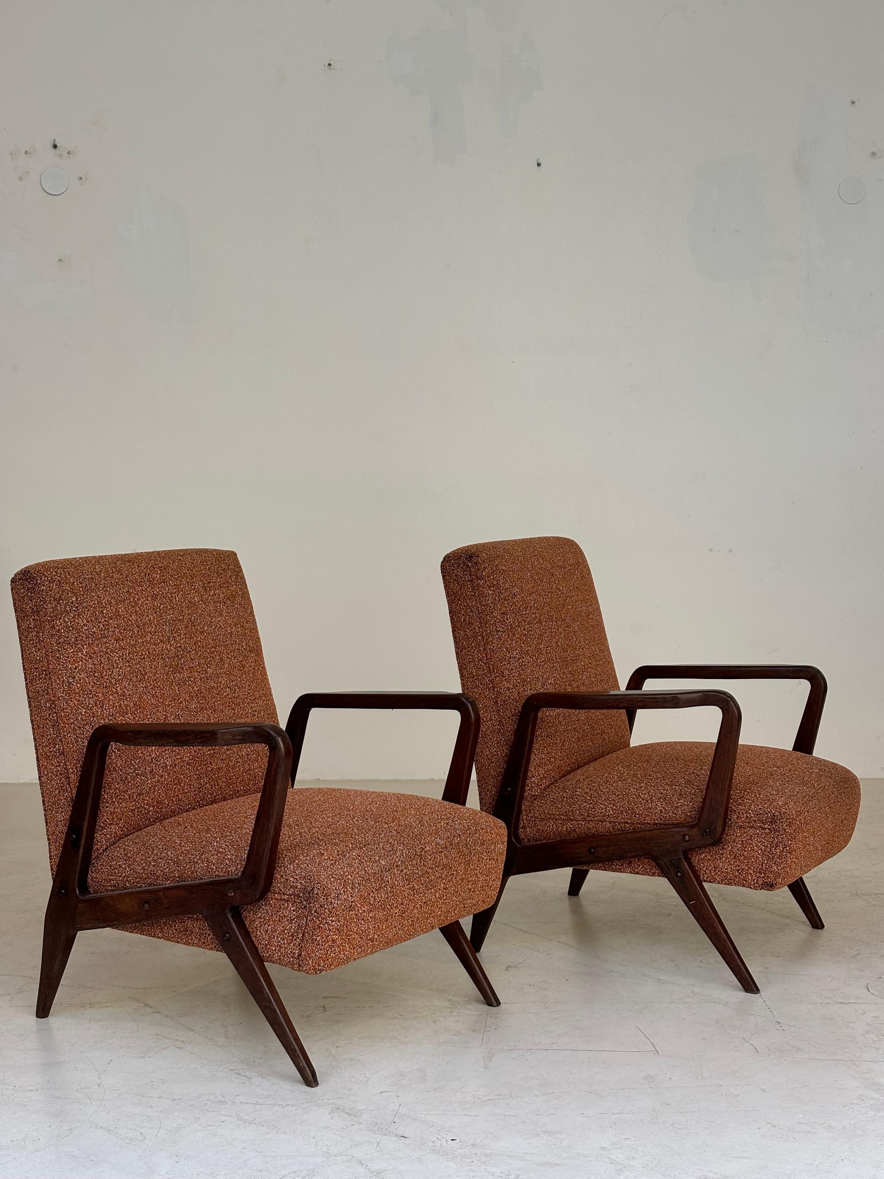 Pair of armchairs attributed to Gio Ponti, circa 1950
