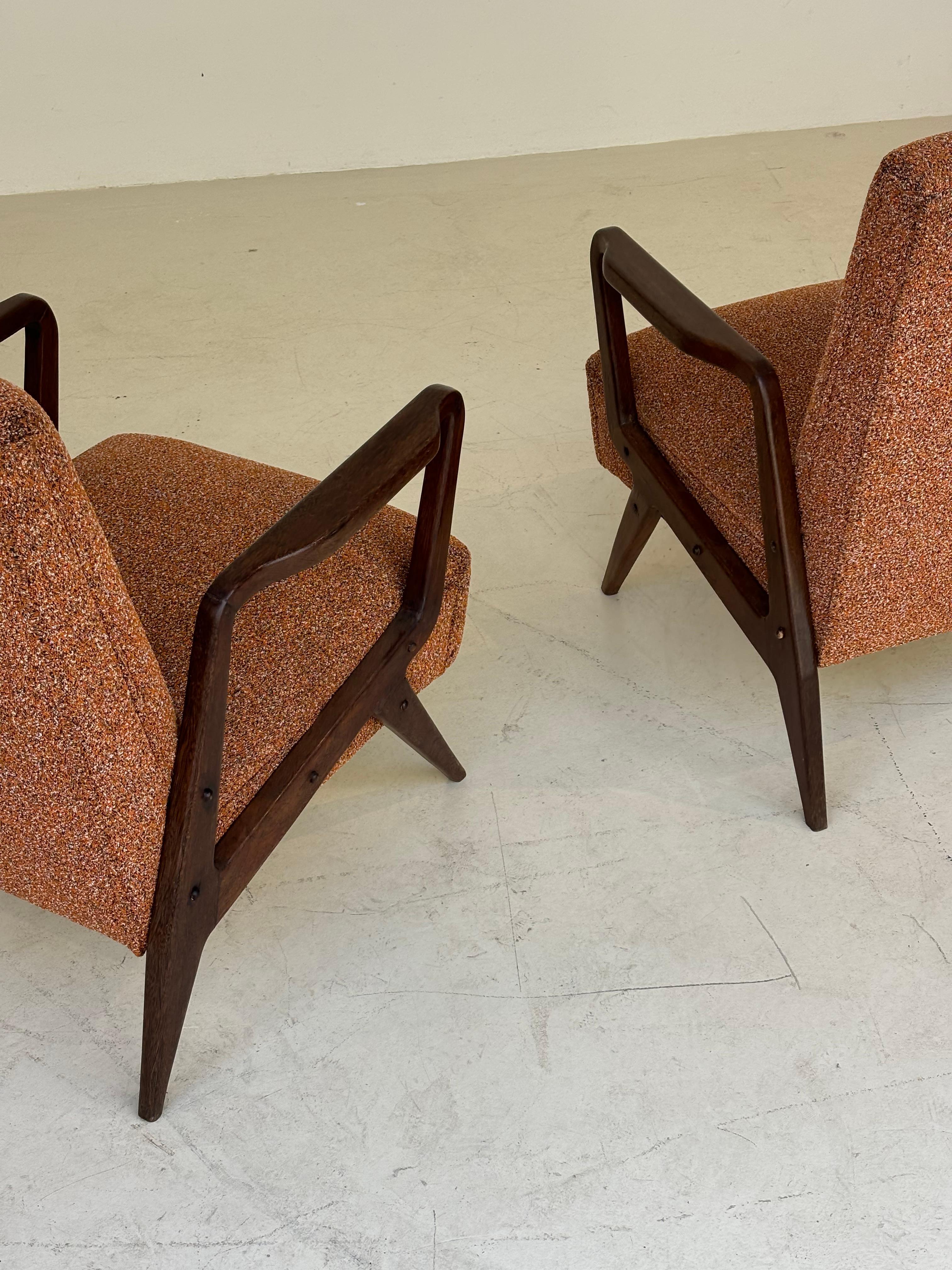 Pair of armchairs attributed to Gio Ponti, circa 1950