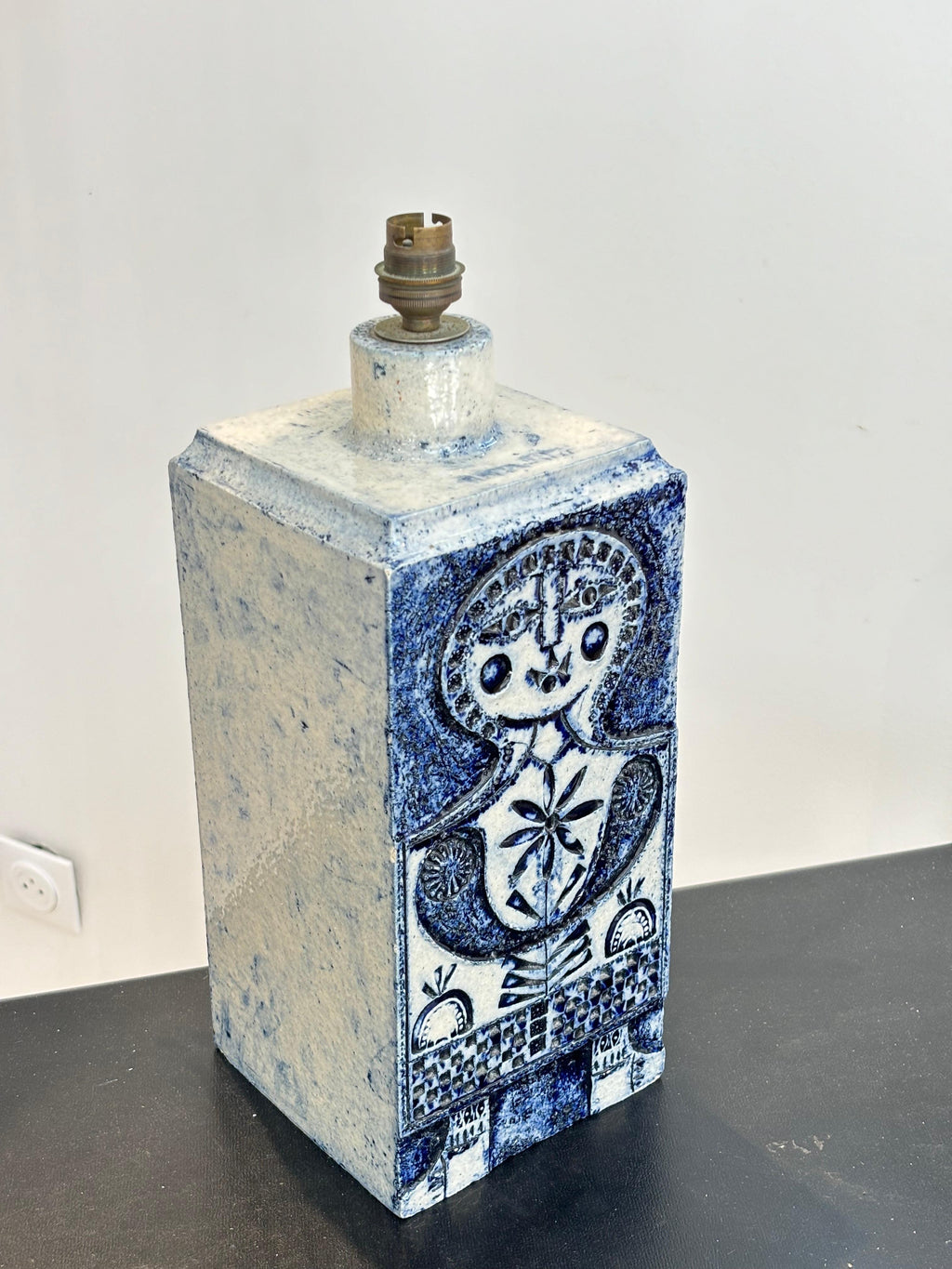 Nice lamp by Roger Capron and jean Derval in blue ennalemed