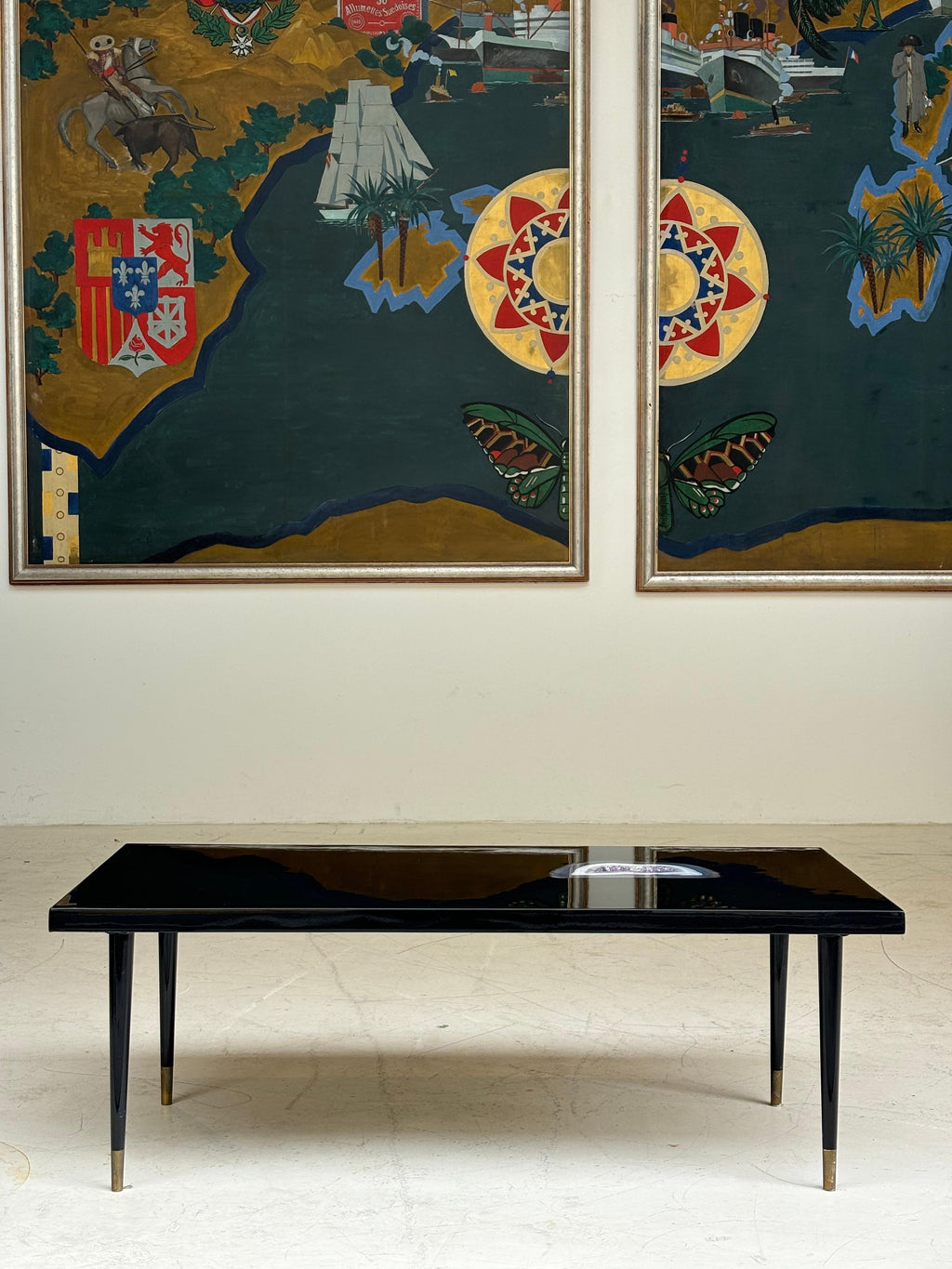 Nice coffee table by Philippe Barbier in lacquer and incrustation d’améthyste